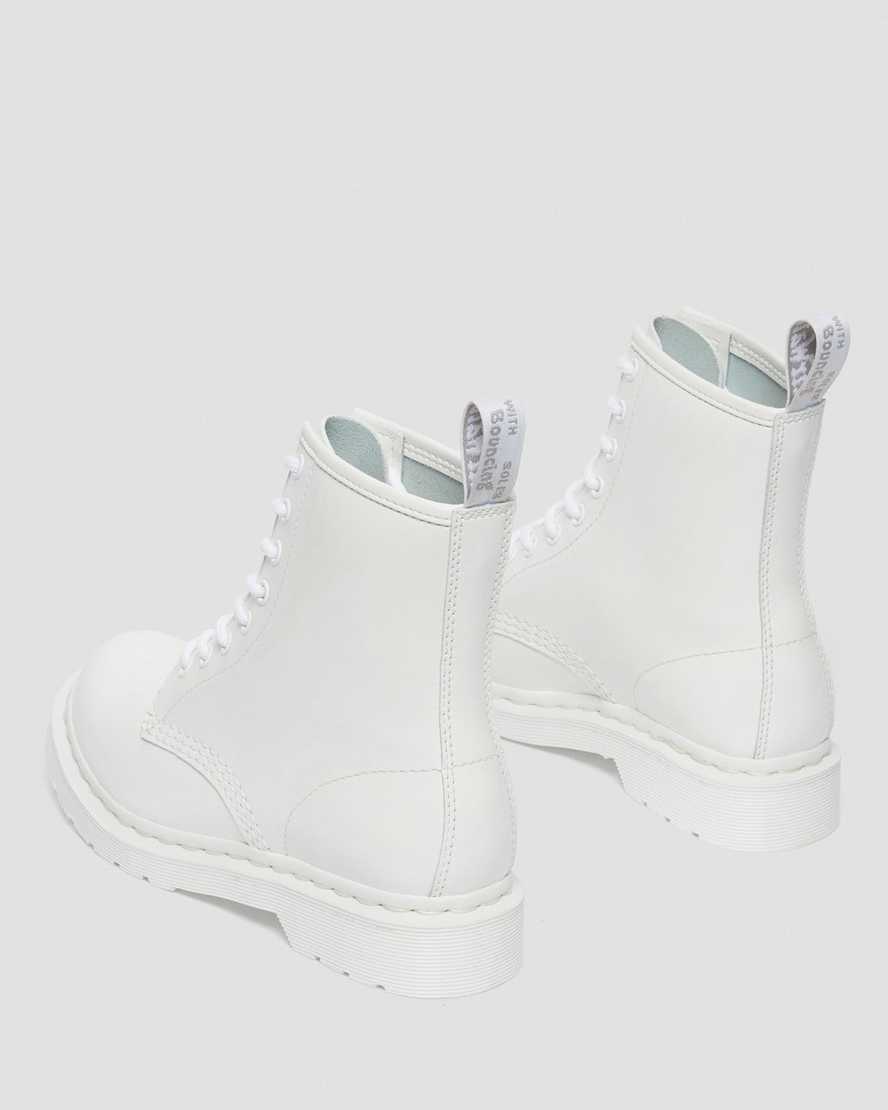https://i1.adis.ws/i/drmartens/26728100.88.jpg?$large$1460 Mono Patent Leather Lace Up Boots | Dr Martens