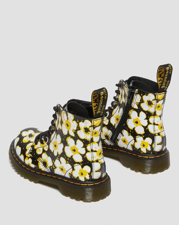 https://i1.adis.ws/i/drmartens/26773001.88.jpg?$large$Toddler 1460 Pansy Patent Leather Lace Up Boots Dr. Martens