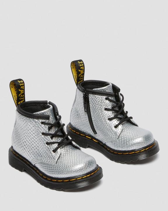 https://i1.adis.ws/i/drmartens/26780040.88.jpg?$large$Infant 1460 Reptile Emboss Lace Up Boots Dr. Martens