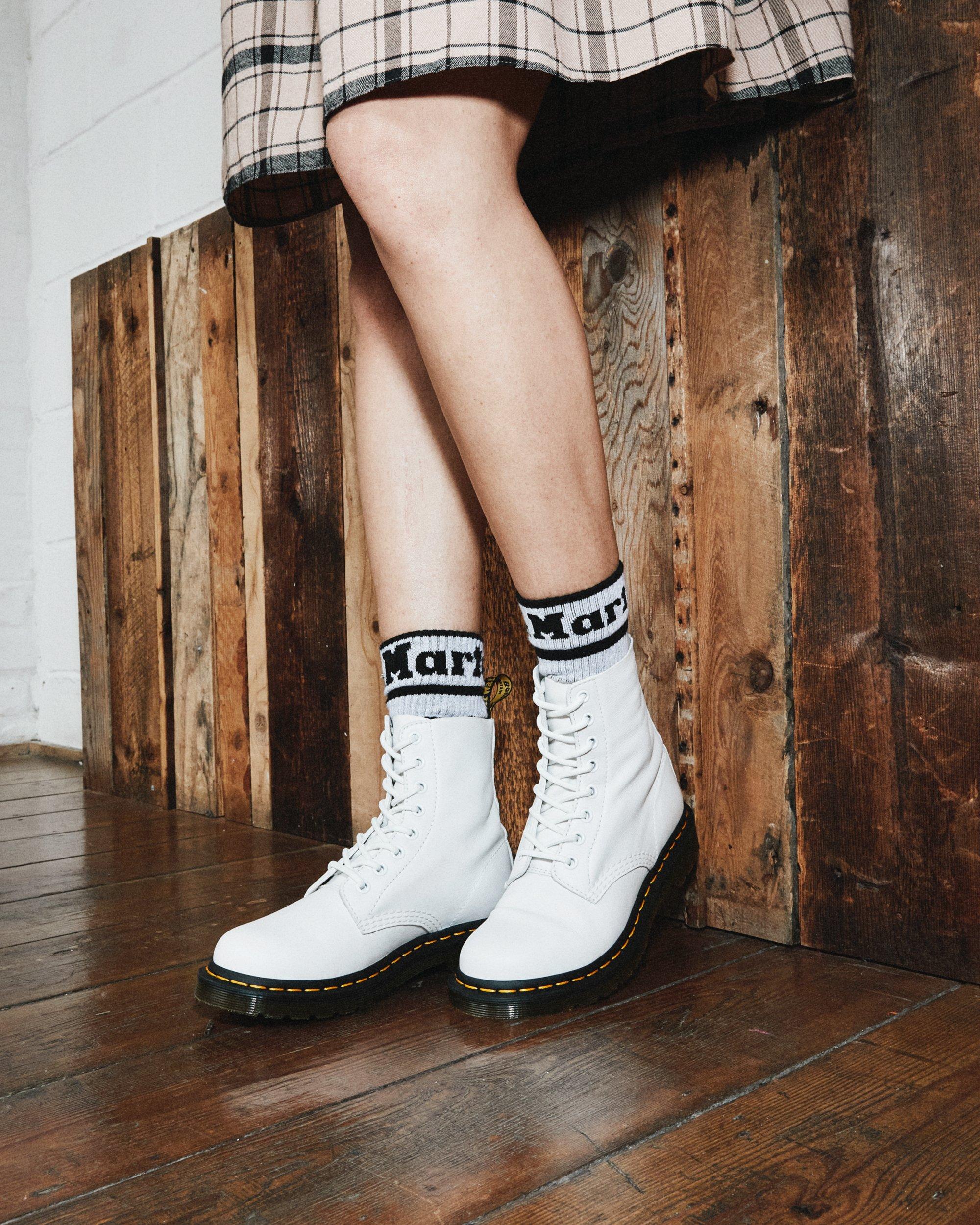 1460 Pascal Virginia leather boots in OPTICAL WHITE | Dr. Martens™