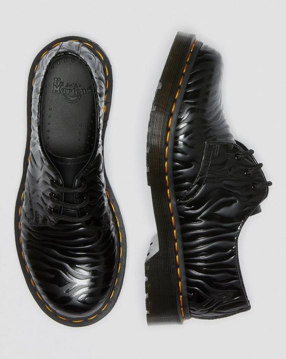 1461 Zebra Emboss Smooth Leather Oxford Shoes in Black | Dr 1461 Zebra Emboss Smooth Leather Oxford Shoes in Black | Dr