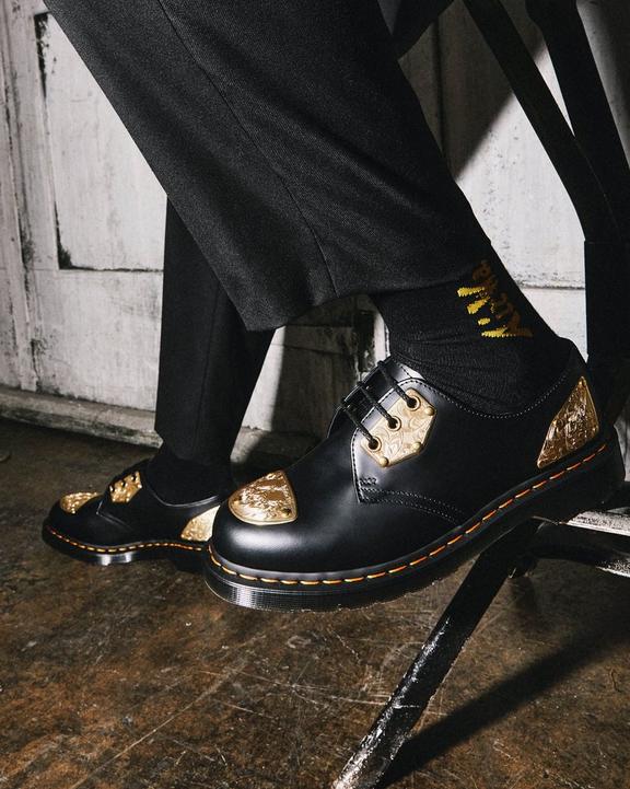 1461 KING NERD SMOOTH LEATHER HARDWARE SHOES in Black | Dr 1461 KING NERD SMOOTH LEATHER HARDWARE SHOES in Black | Dr