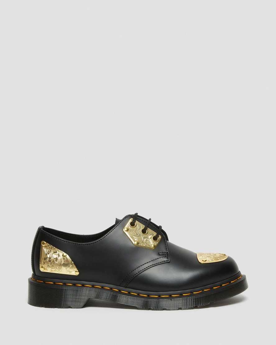 https://i1.adis.ws/i/drmartens/26807001.90.jpg?$large$King Nerd 1461 Leather Oxford Shoes Dr. Martens