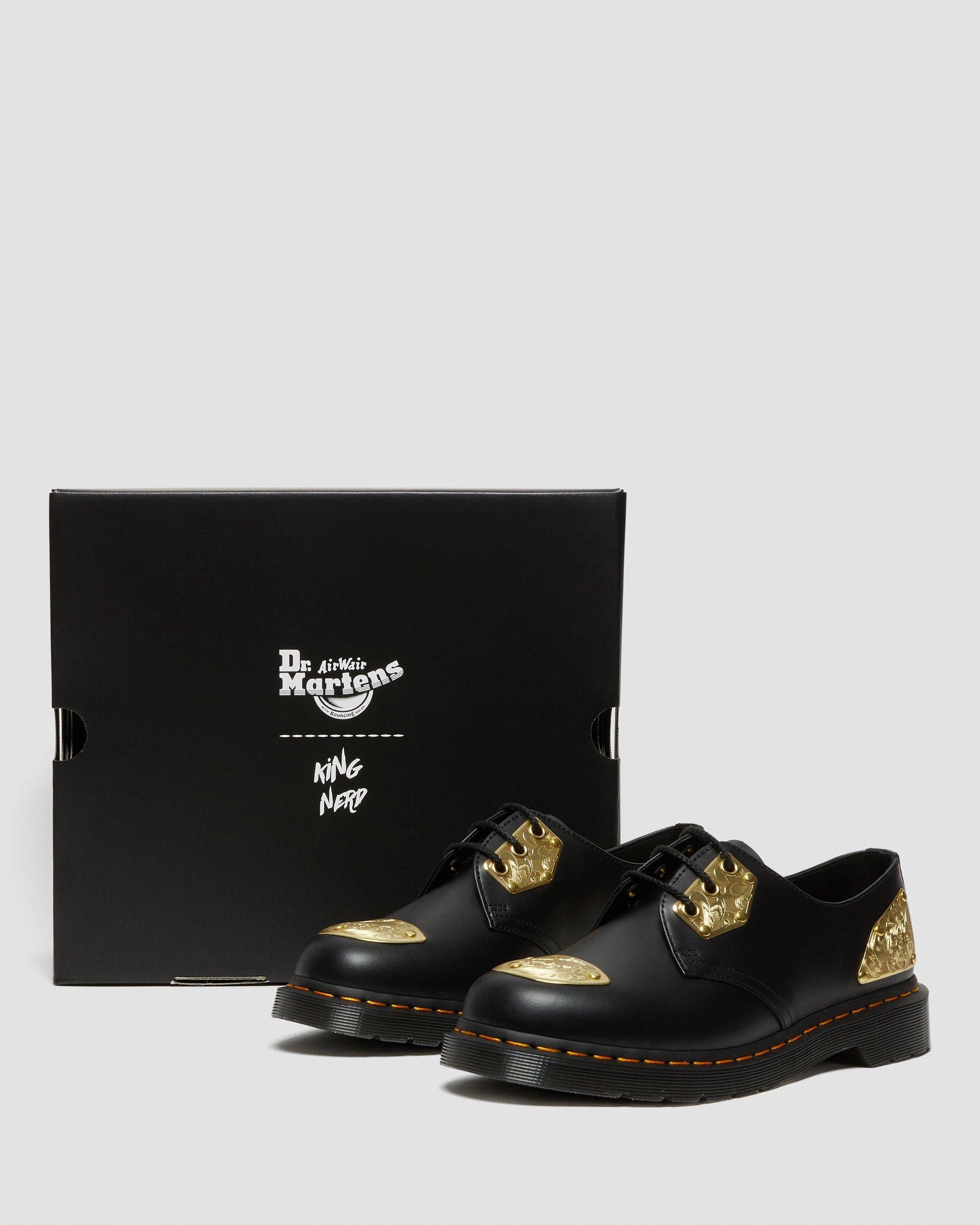 1461 KING NERD SMOOTH LEATHER HARDWARE SHOES in BLACK | Dr. Martens™