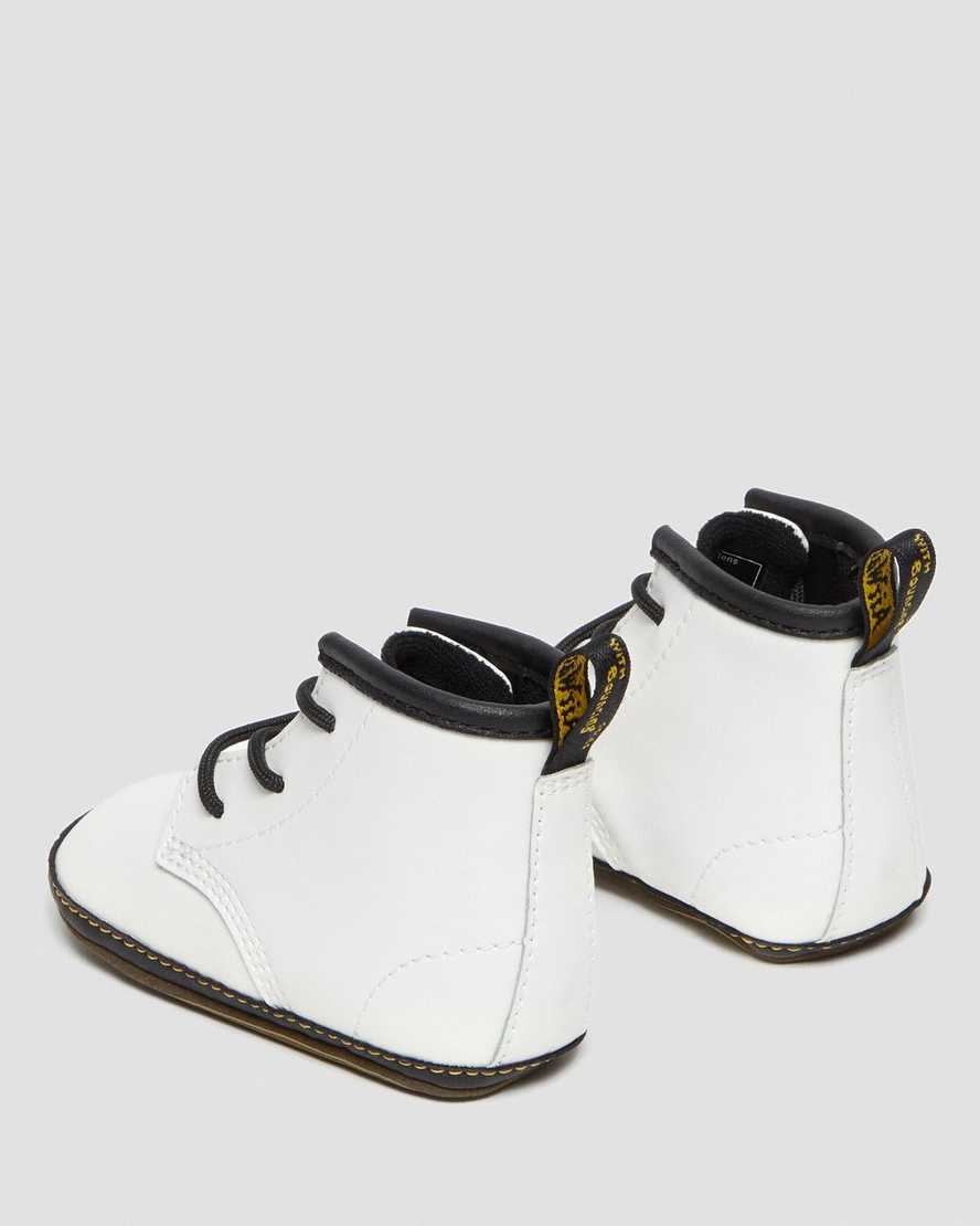 https://i1.adis.ws/i/drmartens/26808100.88.jpg?$large$1460 Crib Baby Leather Booties | Dr Martens