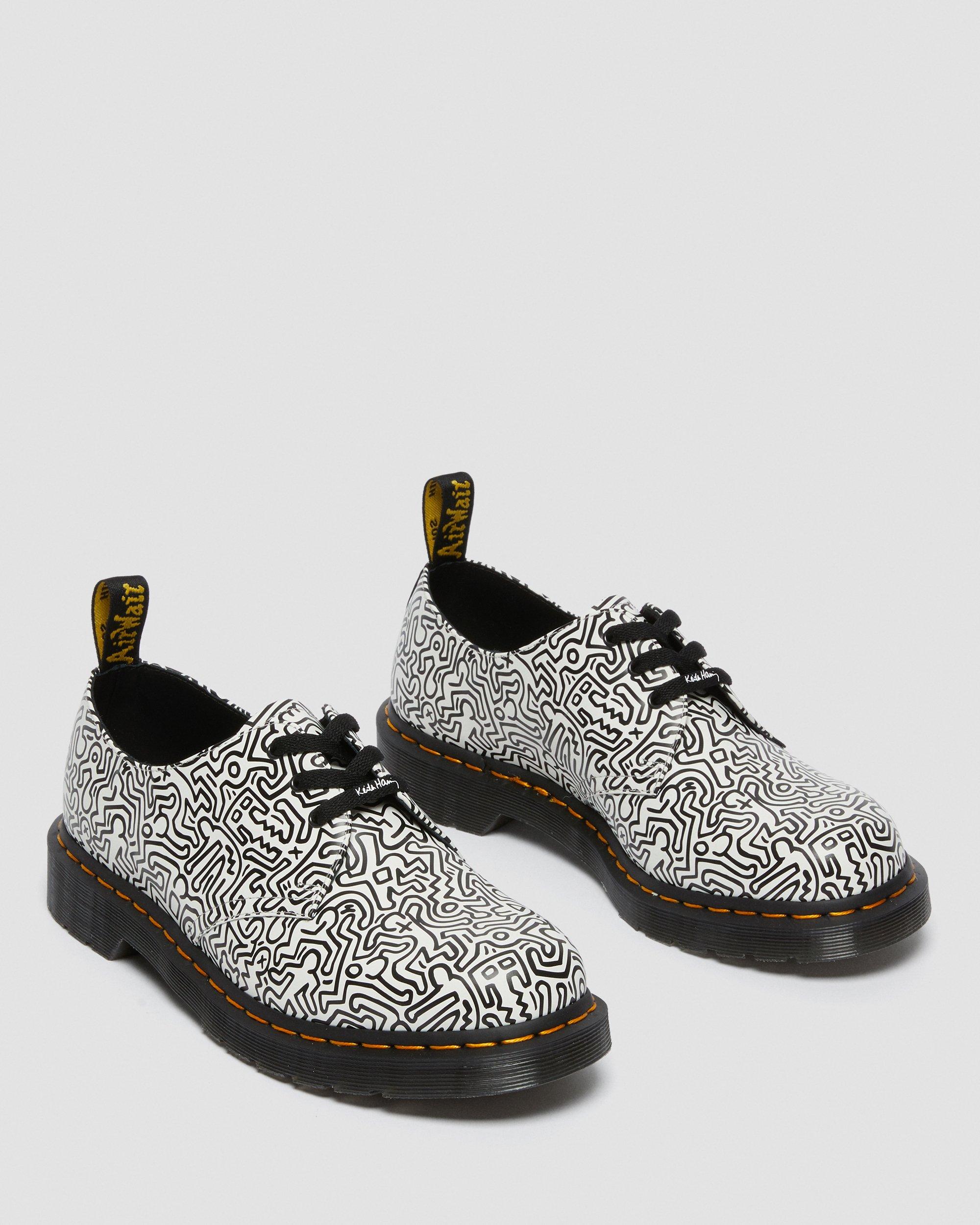 https://i1.adis.ws/i/drmartens/26833009.88.jpg?$large$Keith Haring 1461 Printed Leather Oxford Shoes Dr. Martens