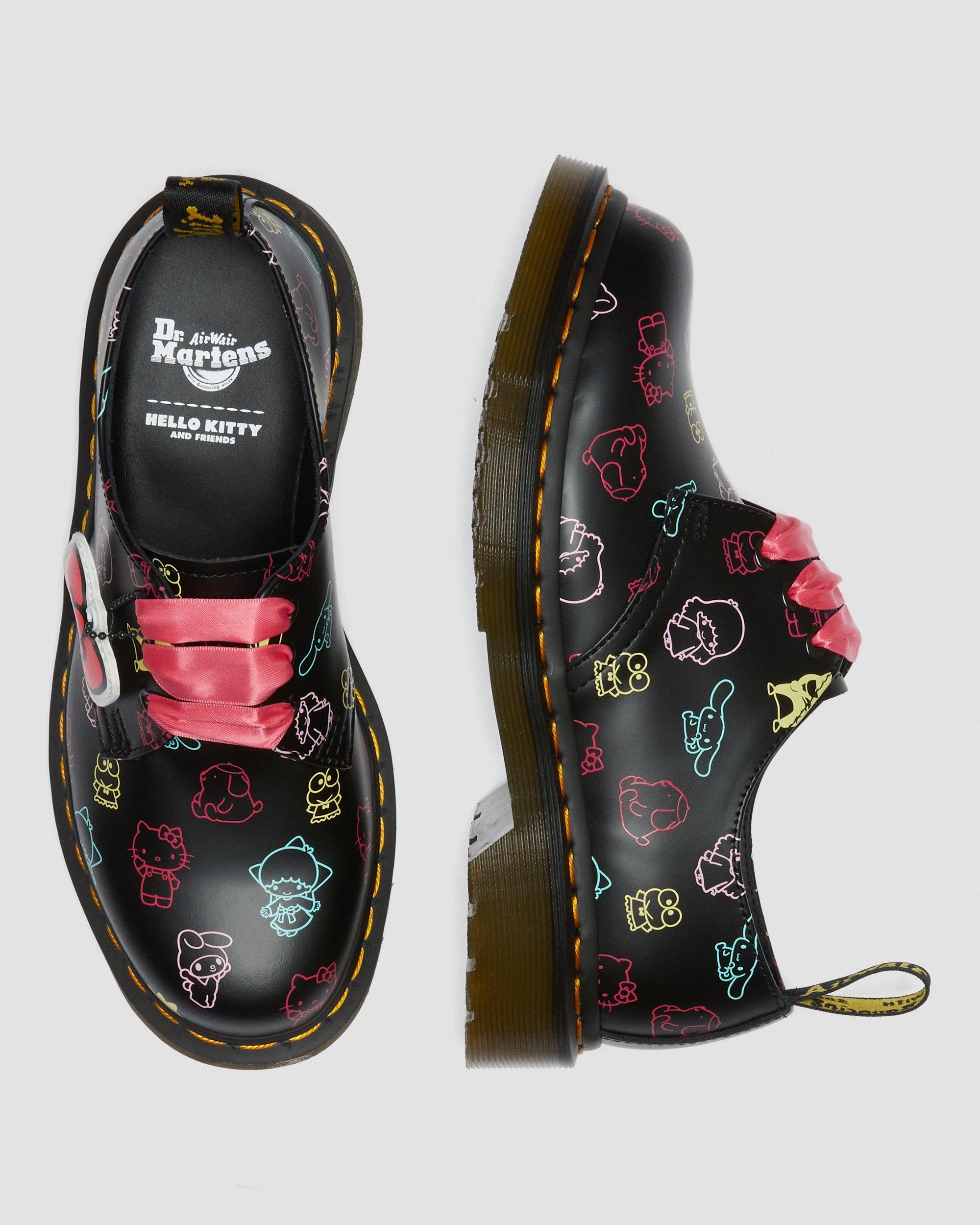 Hello Kitty & Friends 1461 Smooth Leather Oxford Shoes in BLACK+