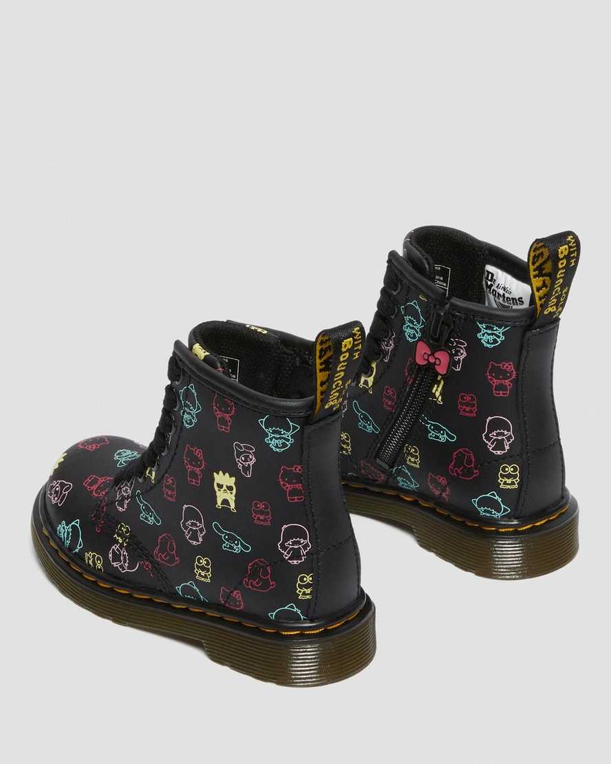 https://i1.adis.ws/i/drmartens/26843001.89.jpg?$large$Toddler 1460 Hello Kitty & Friends Boots  | Dr Martens