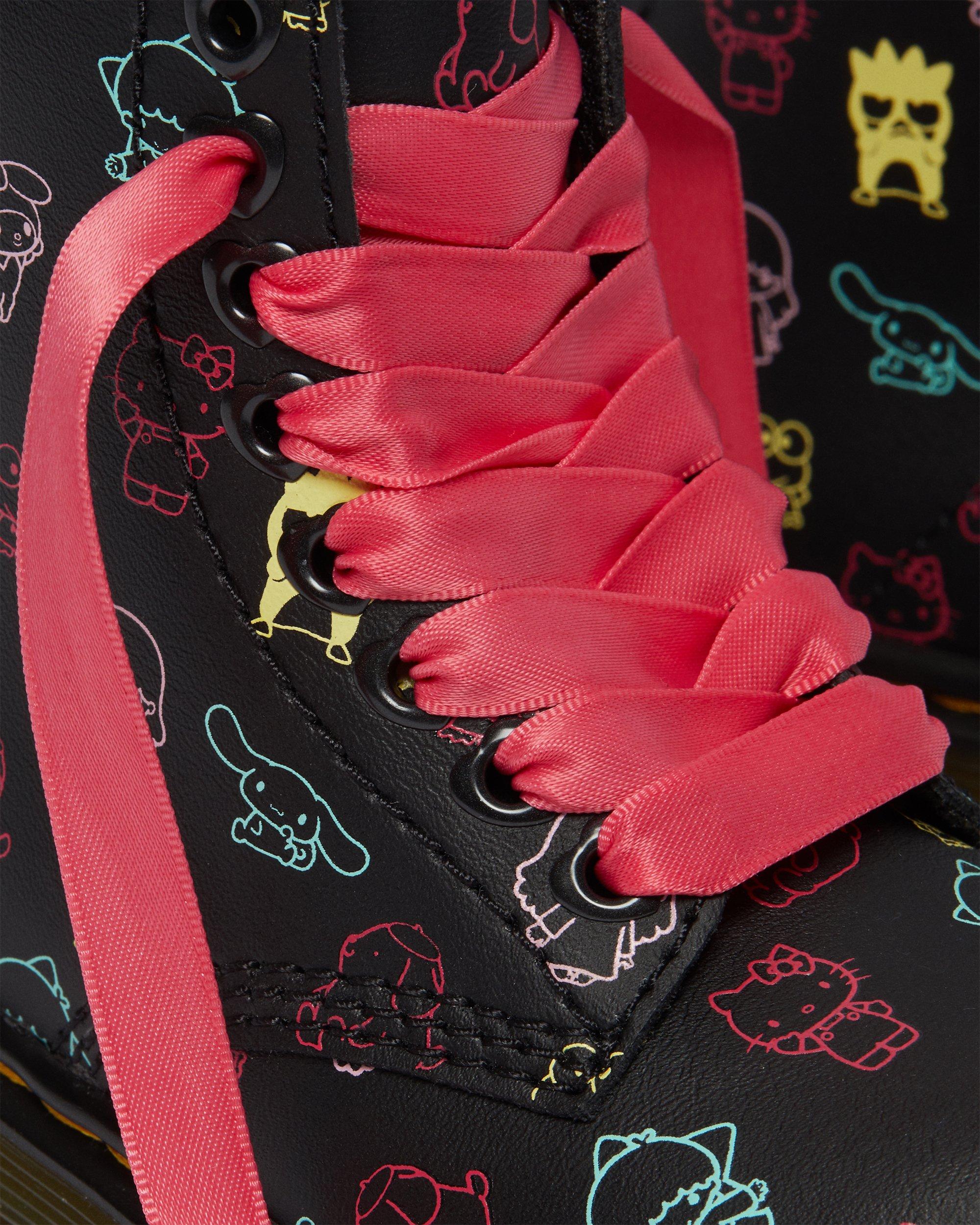 Boots 1460 Hello Kitty & Friends en Cuir pour Tout-Petit  in Noir+Multi
