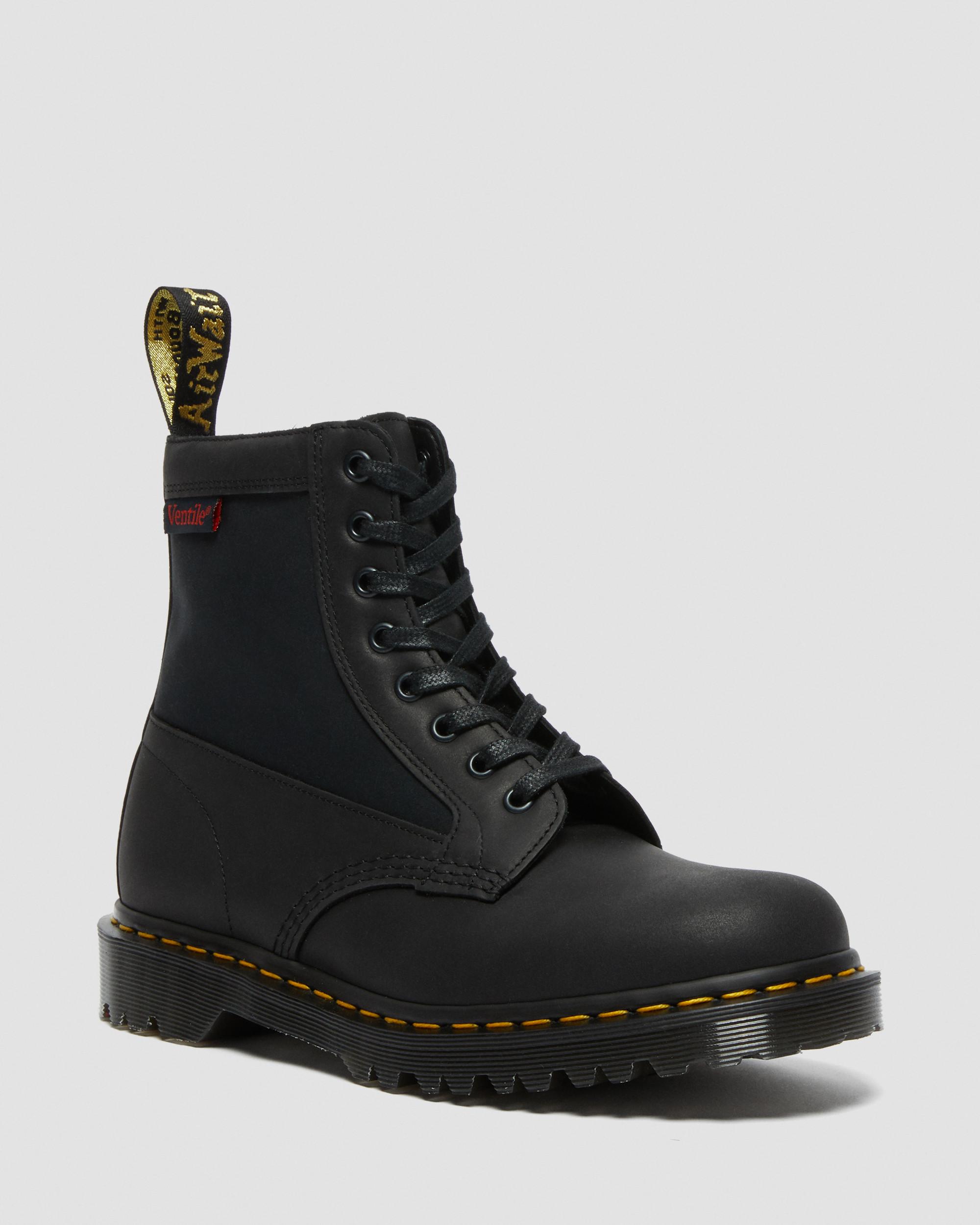 1460 Panel Made in England Leather Lace Up Boots in BLACK | Dr
