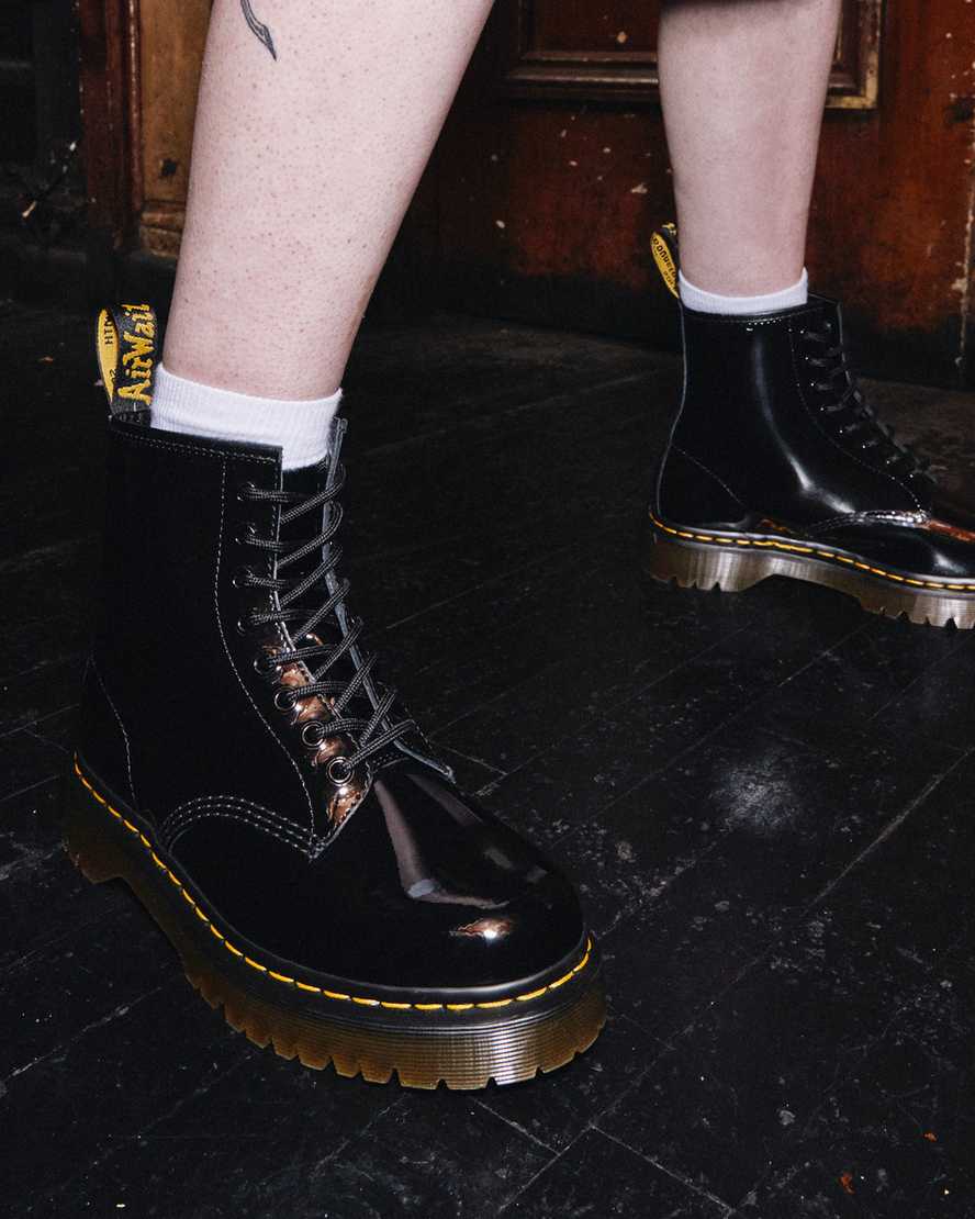 Dr.Martens 1460 Patent Lamper 8 Eyelet Black Patent Womens Boots