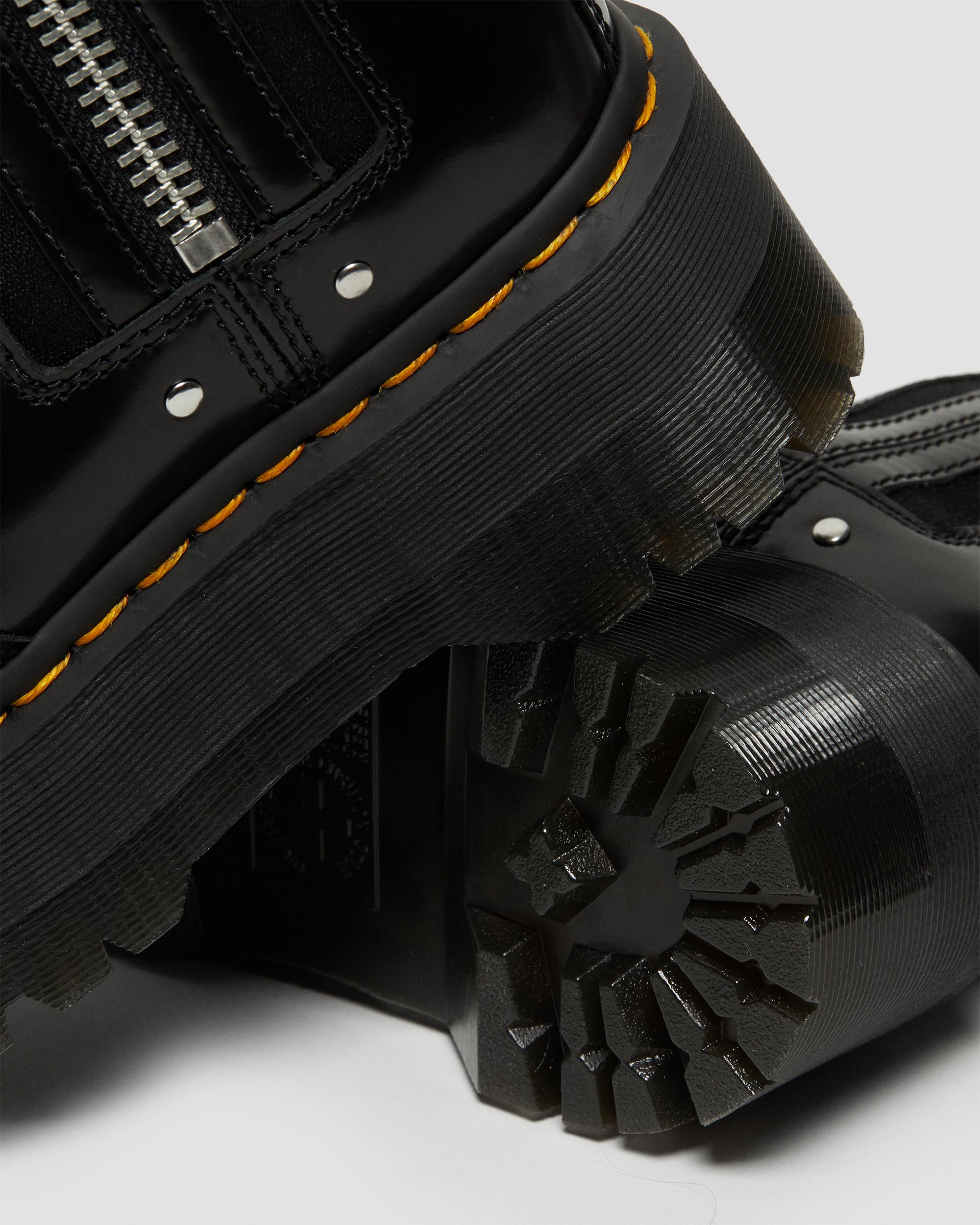 2976 Max Leather Platform Chelsea Boots in Black | Dr. Martens