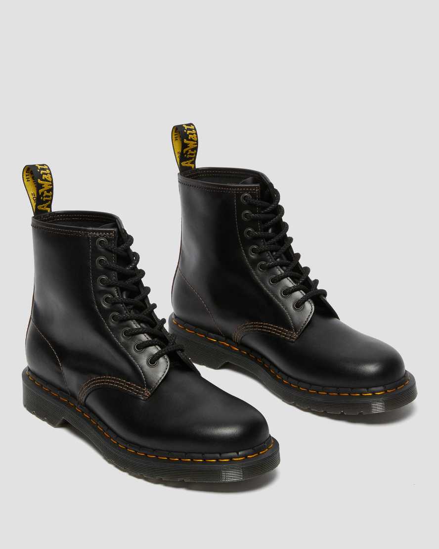 https://i1.adis.ws/i/drmartens/26904003.88.jpg?$large$1460 Abruzzo Leather Ankle Boots | Dr Martens