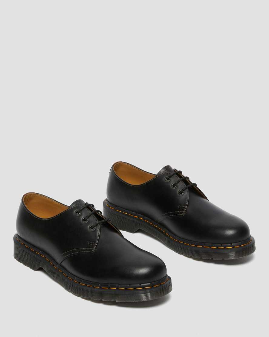 https://i1.adis.ws/i/drmartens/26910003.88.jpg?$large$1461 Men's Abruzzo Leather Oxford Shoes | Dr Martens