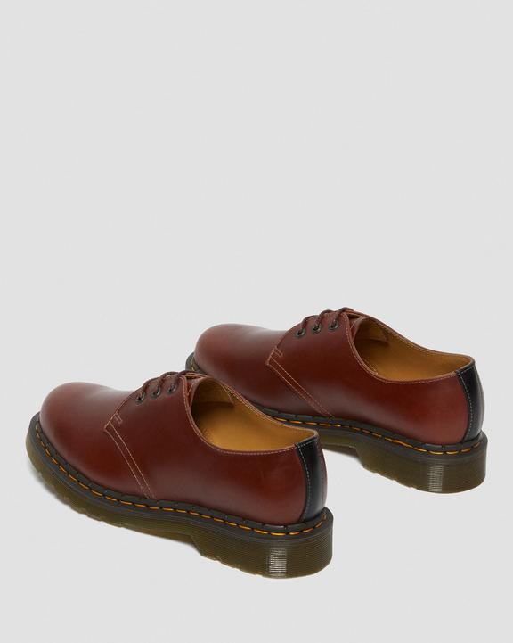 https://i1.adis.ws/i/drmartens/26911201.88.jpg?$large$1461 Men's Abruzzo Leather Oxford Shoes Dr. Martens