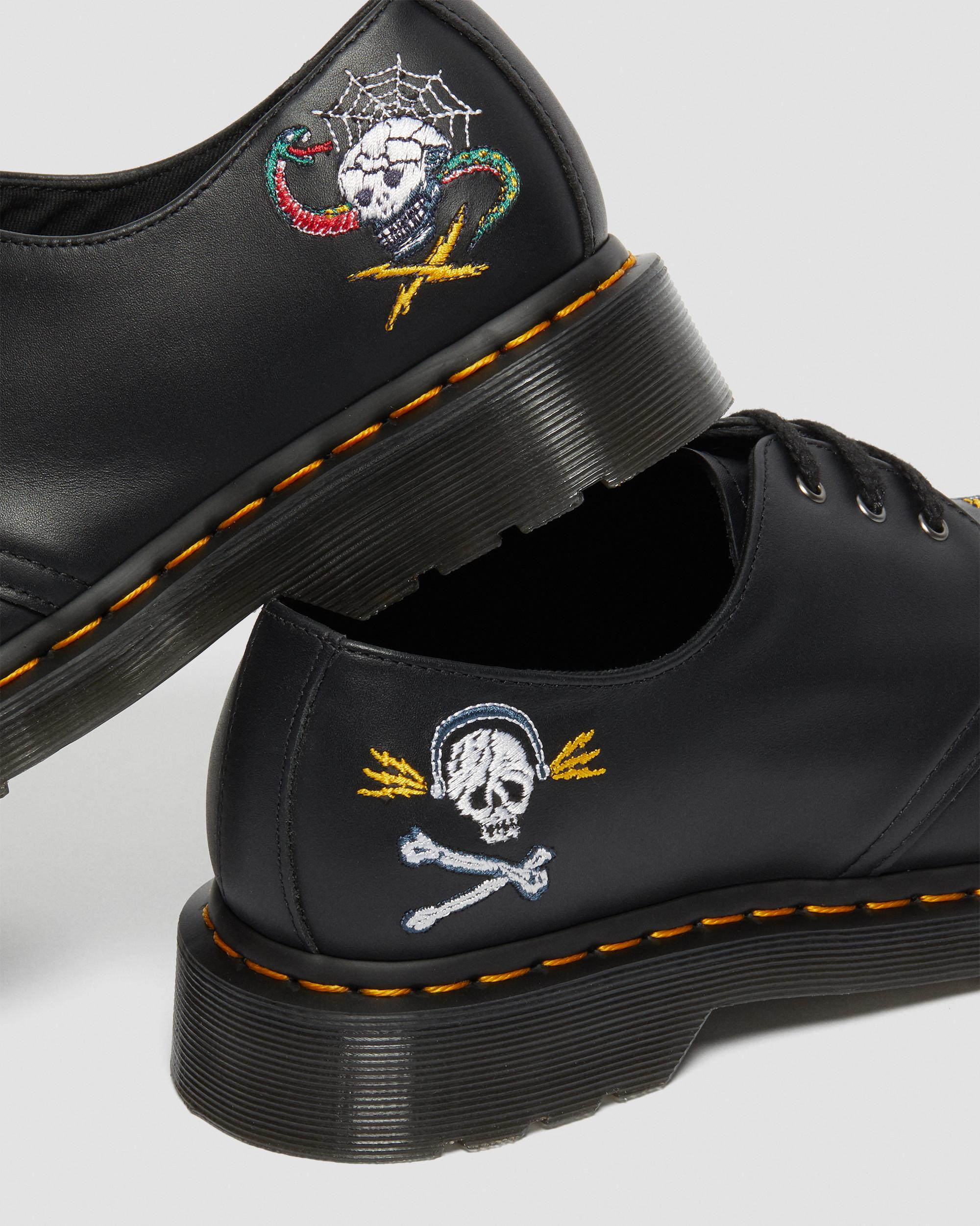 1461 Souvenir Embroidered Leather Shoes in BLACK | Dr. Martens™