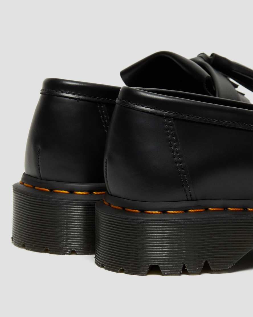 https://i1.adis.ws/i/drmartens/26957001.88.jpg?$large$Adrian Bex-loafers i Smooth læder med kvast Dr. Martens