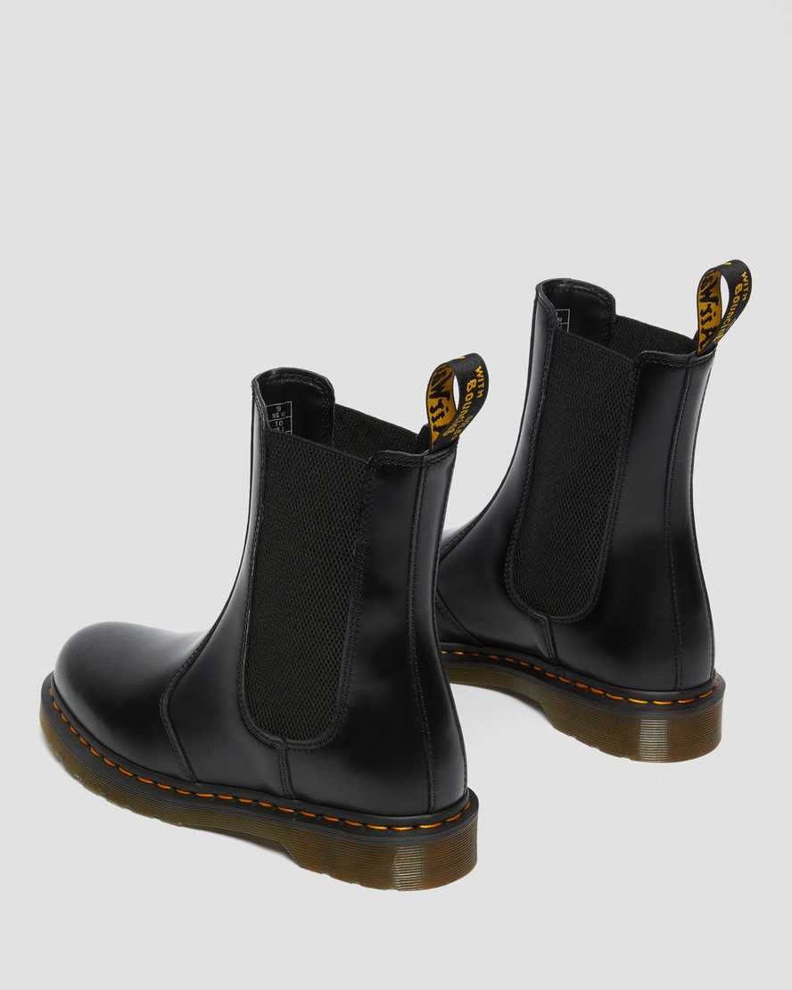 https://i1.adis.ws/i/drmartens/26964001.88.jpg?$large$2976 Hi Smooth Leather Chelsea Boots Dr. Martens