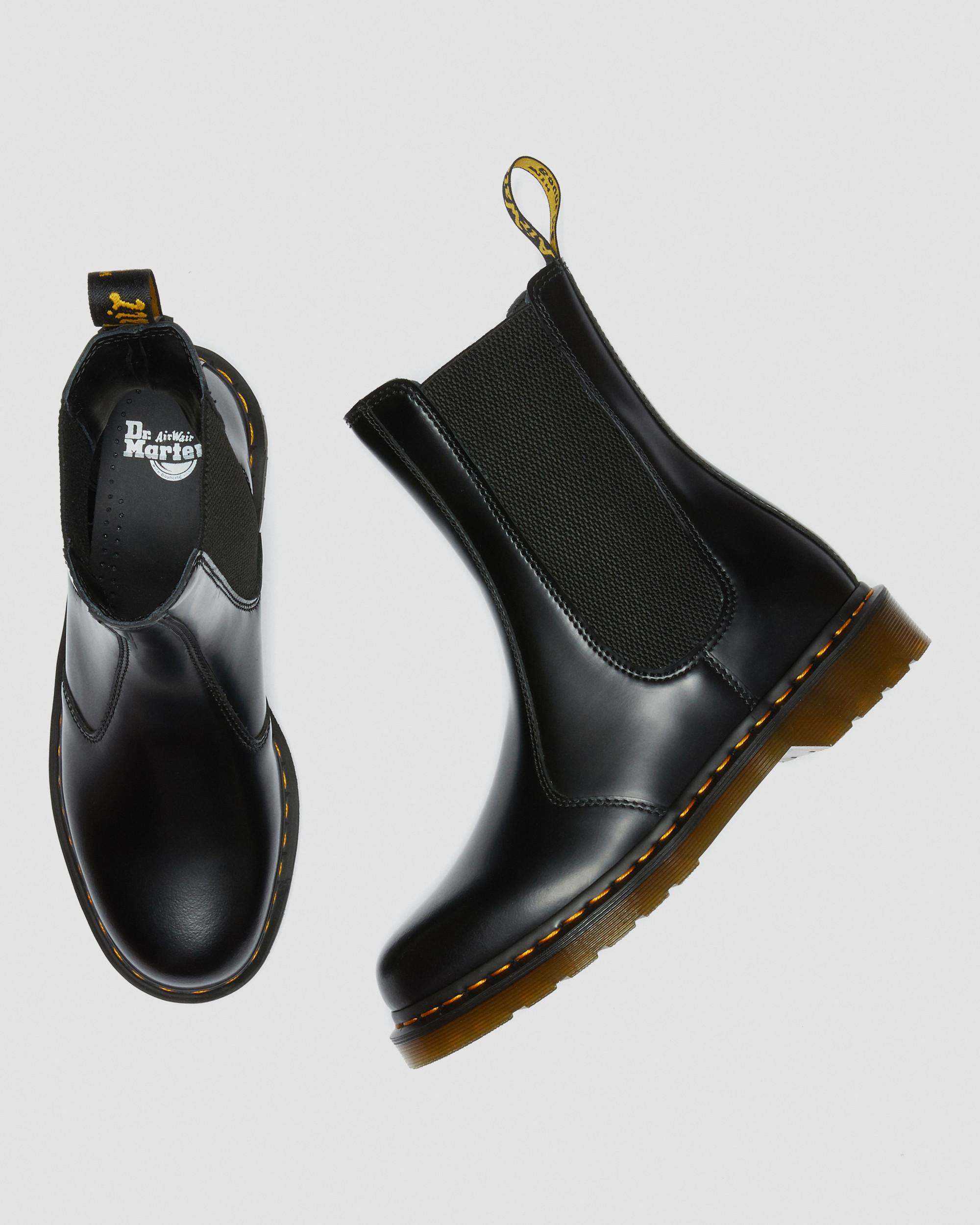 2976 Hi Smooth Leather Chelsea Boots in Black | Dr. Martens