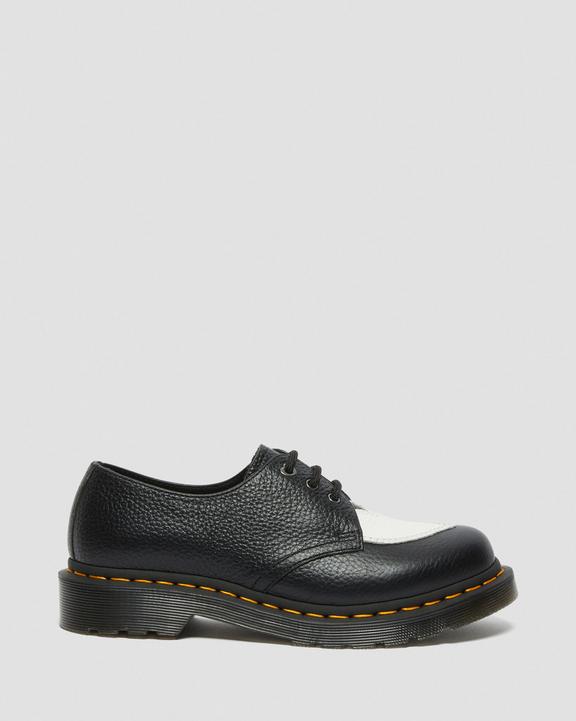 https://i1.adis.ws/i/drmartens/26965009.88.jpg?$large$1461 Amore Leather Shoes Dr. Martens
