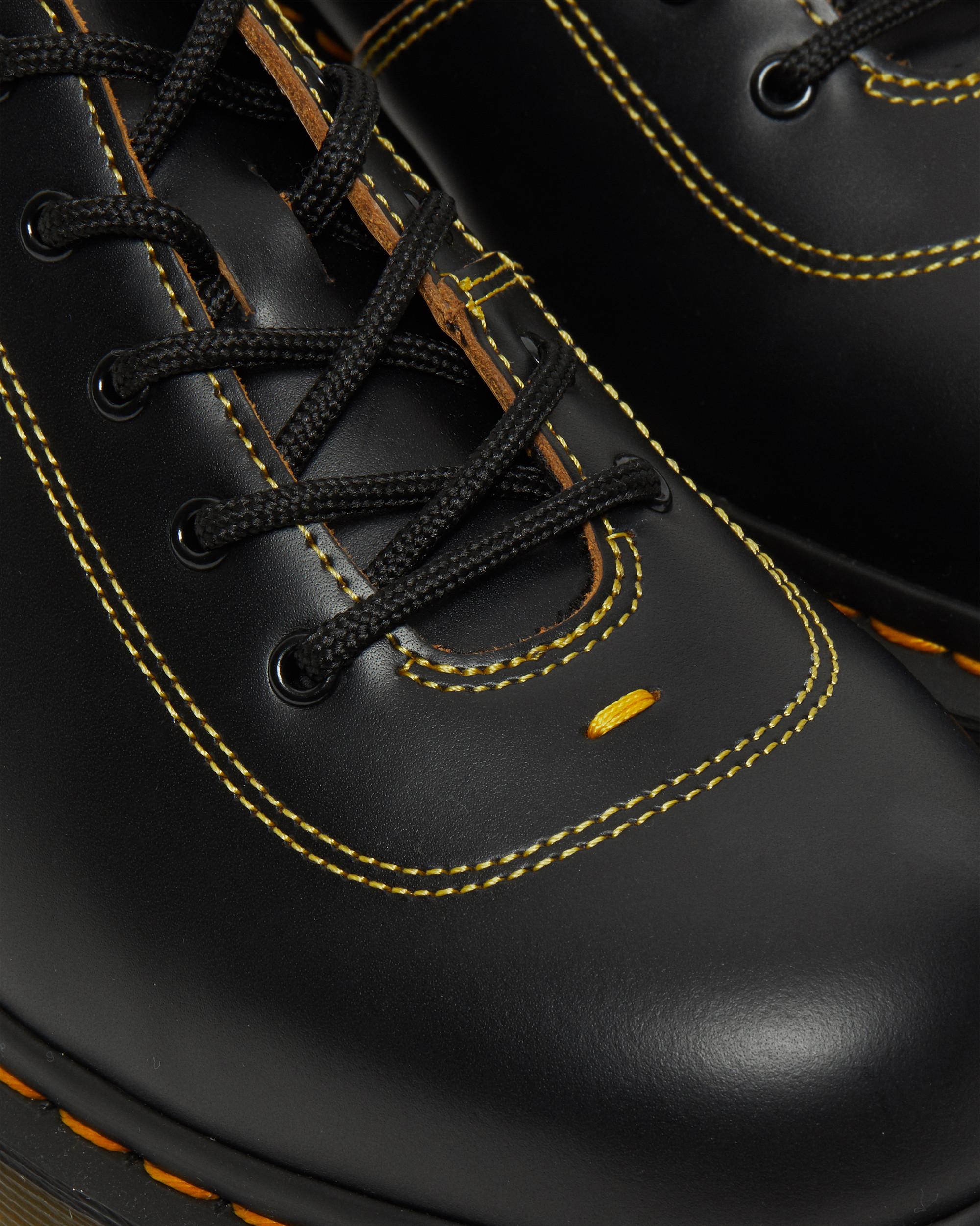 Glyndon Vintage Smooth Leather Lace Up Shoes in BLACK | Dr. Martens™