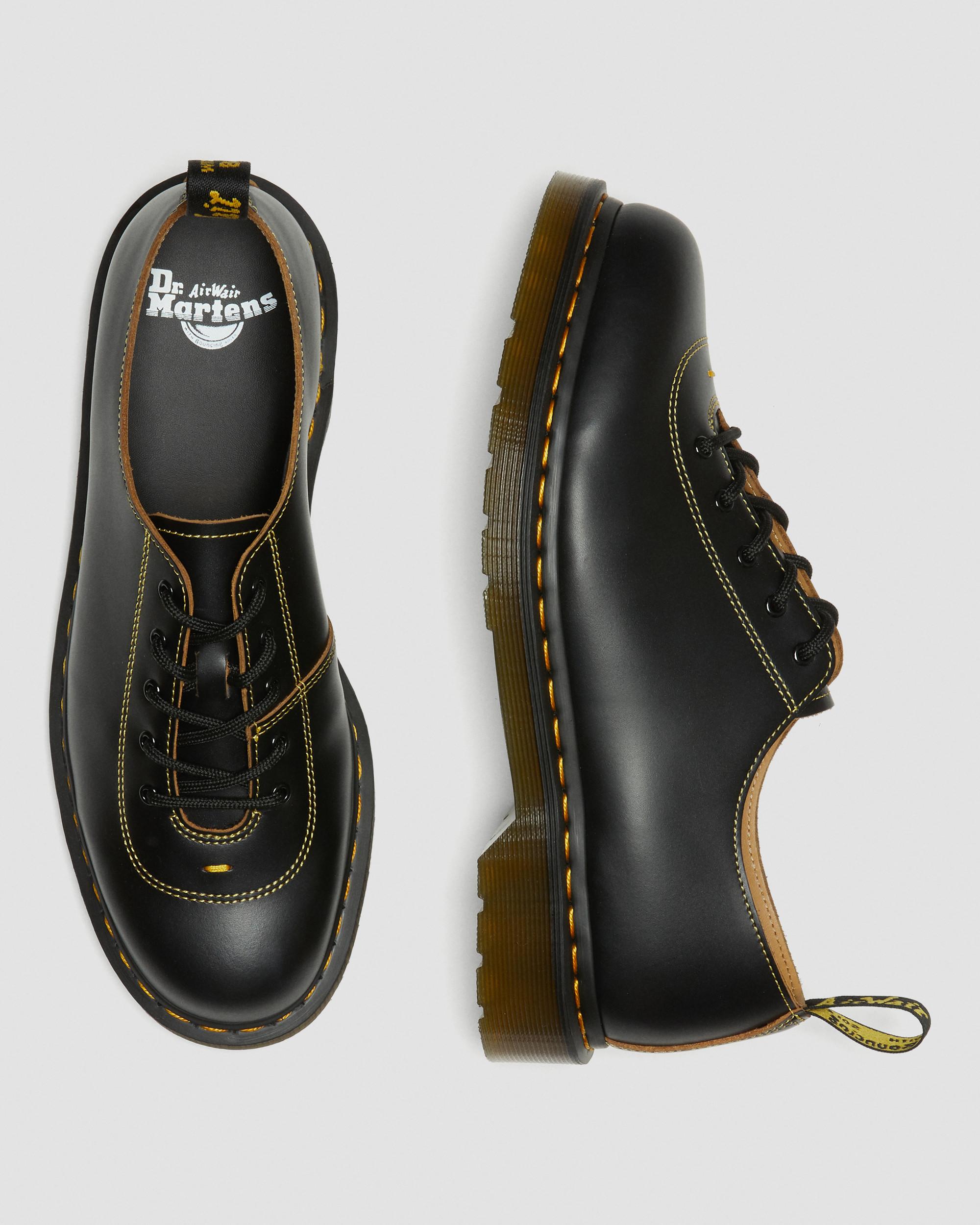Glyndon Vintage Smooth Leather Lace Up Shoes in BLACK | Dr. Martens™