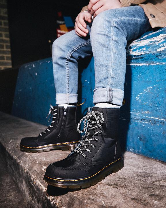 https://i1.adis.ws/i/drmartens/26990001.88.jpg?$large$Junior Combs Utility Boots Dr. Martens