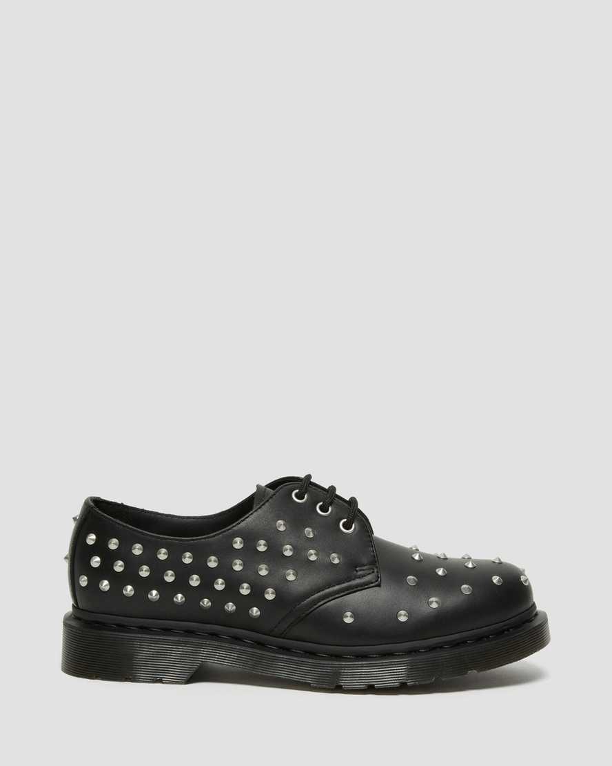 https://i1.adis.ws/i/drmartens/27041001.88.jpg?$large$1461 Stud Wanama Leather Oxford Shoes Dr. Martens