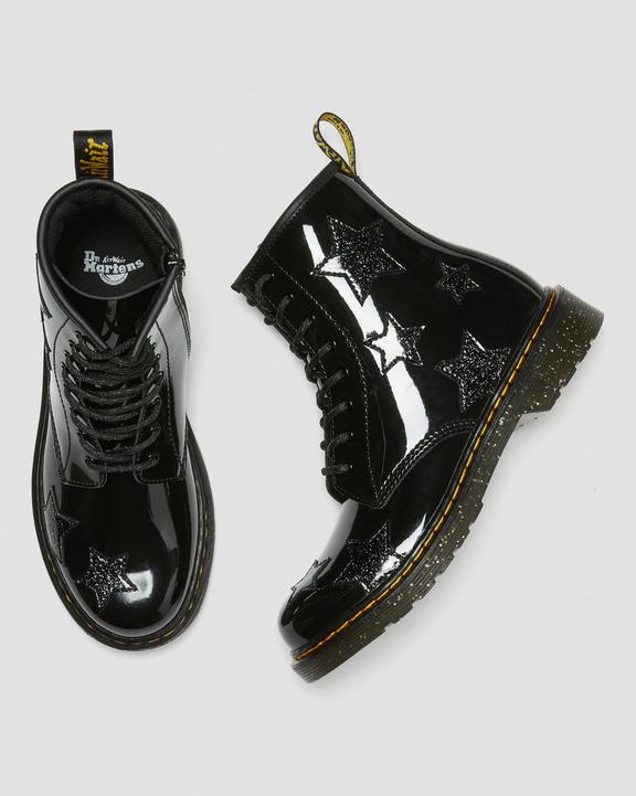 https://i1.adis.ws/i/drmartens/27060001.88.jpg?$large$Youth 1460 Glitter Star Patent Lace UpBoots Dr. Martens