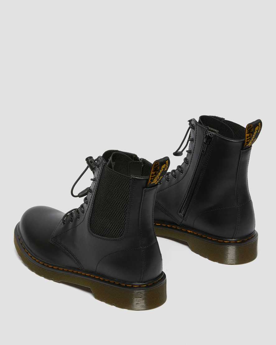 https://i1.adis.ws/i/drmartens/27083001.88.jpg?$large$Youth 1460 Harper Leather Boots Dr. Martens