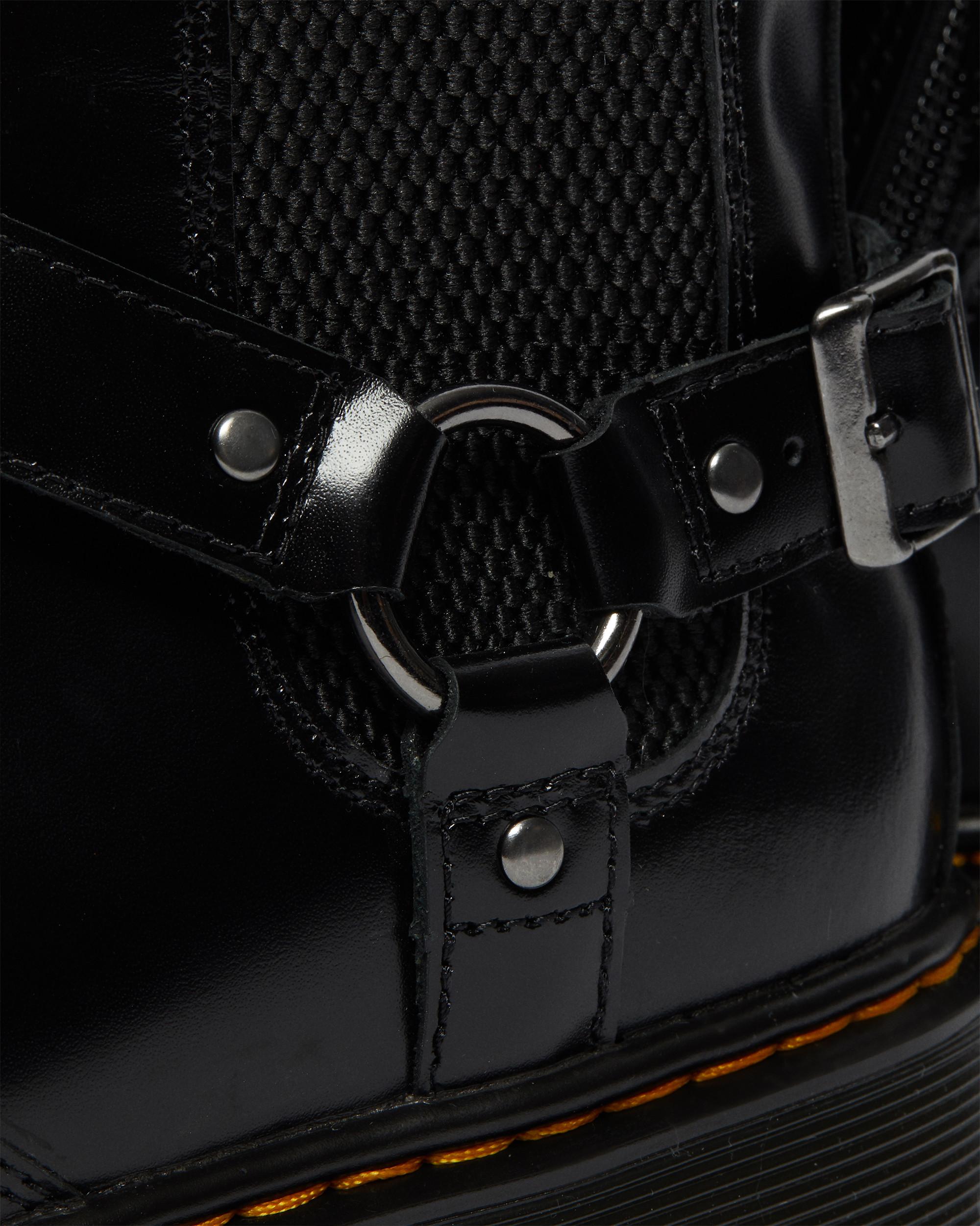 WINCOX BEX Y in BLACK | Dr. Martens™