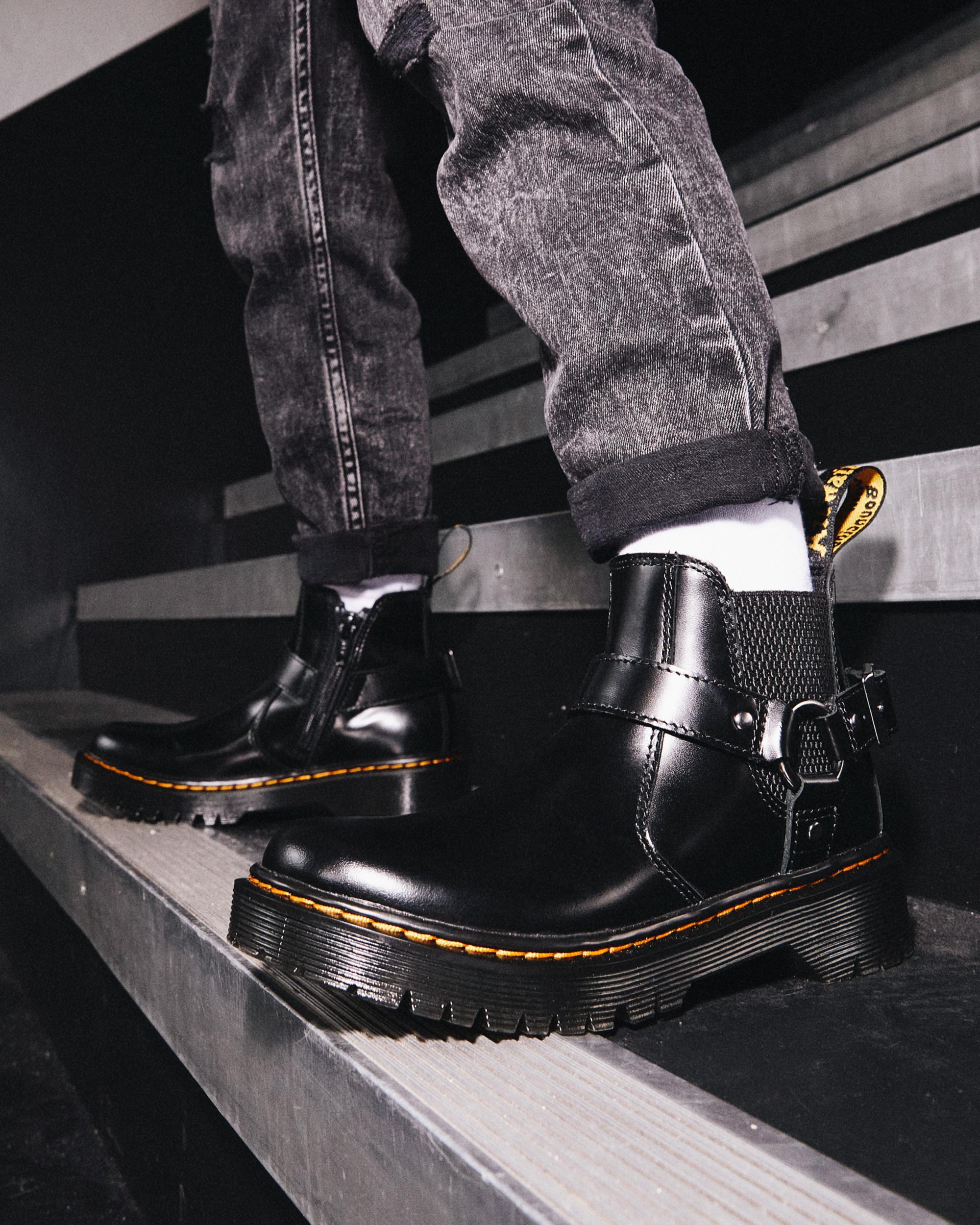 wincox chelsea boots dr martens