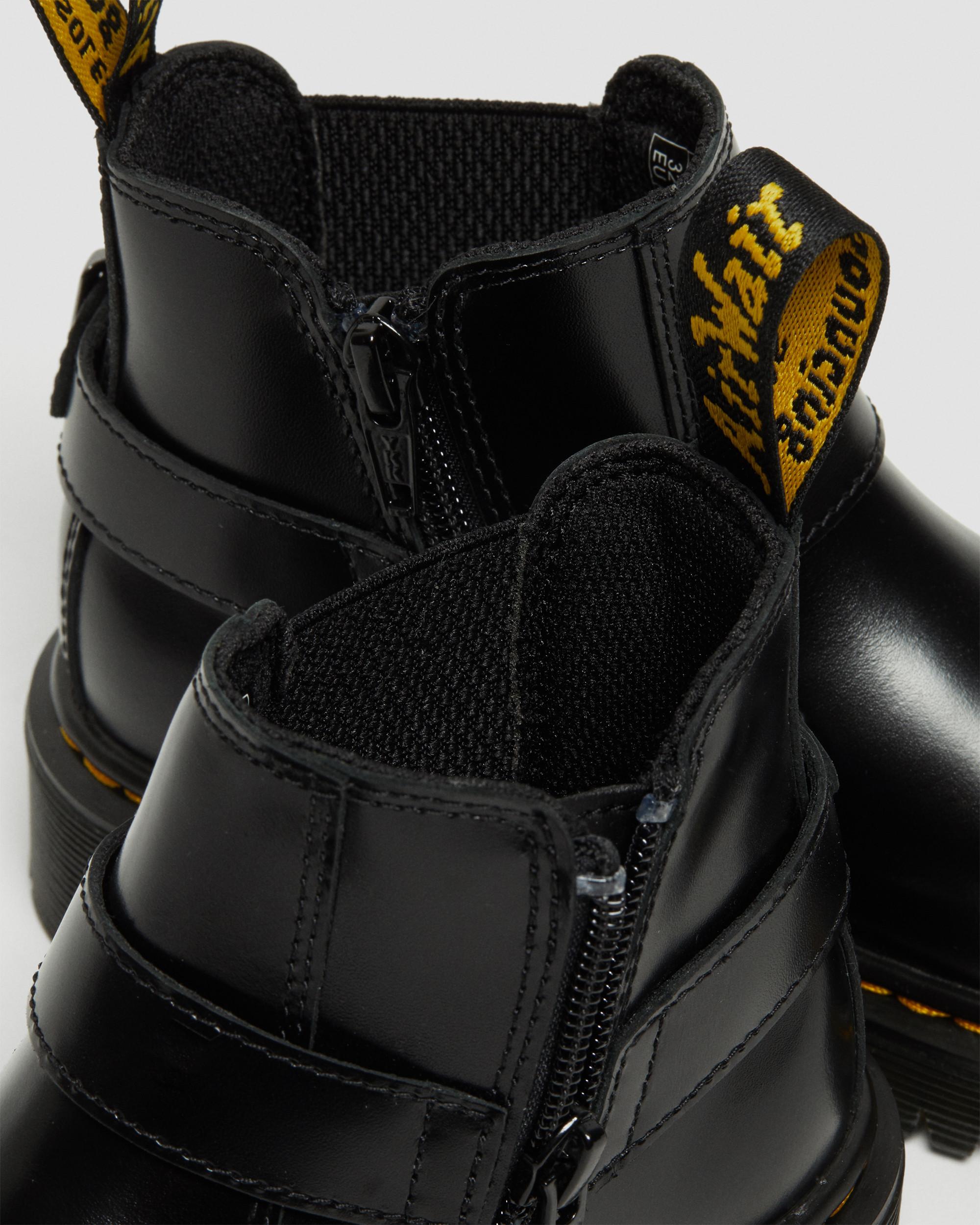 Junior Wincox Bex Leather Chelsea Boots in BLACK | Dr. Martens™