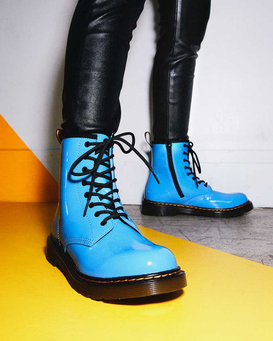https://i1.adis.ws/i/drmartens/27108416.88.jpg?$large$Youth 1460 Patent Leather Lace Up Boots | Dr Martens