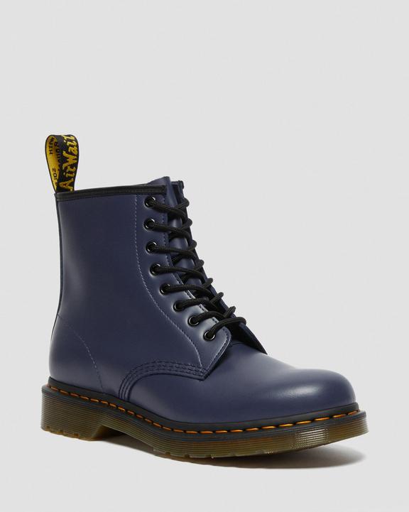 https://i1.adis.ws/i/drmartens/27139403.88.jpg?$large$1460 Smooth Leather Lace Up Boots Dr. Martens