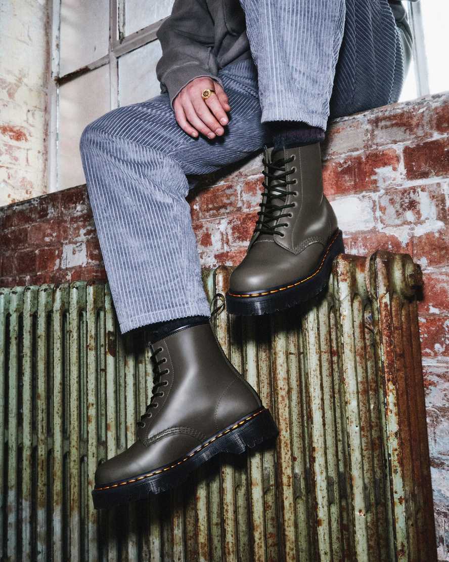 https://i1.adis.ws/i/drmartens/27140481.88.jpg?$large$1460 Bex Smooth Leather Platform Boots Dr. Martens