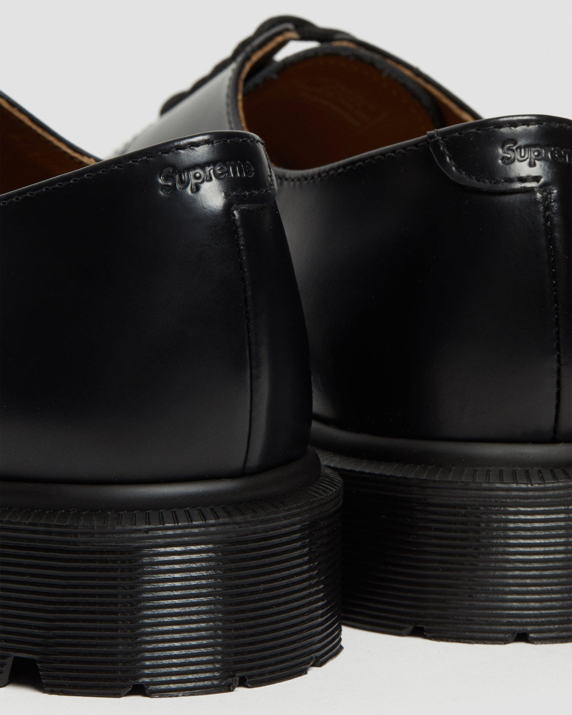 Supreme® 2046 Smooth Leather Oxford Shoes in BLACK | Dr. Martens™
