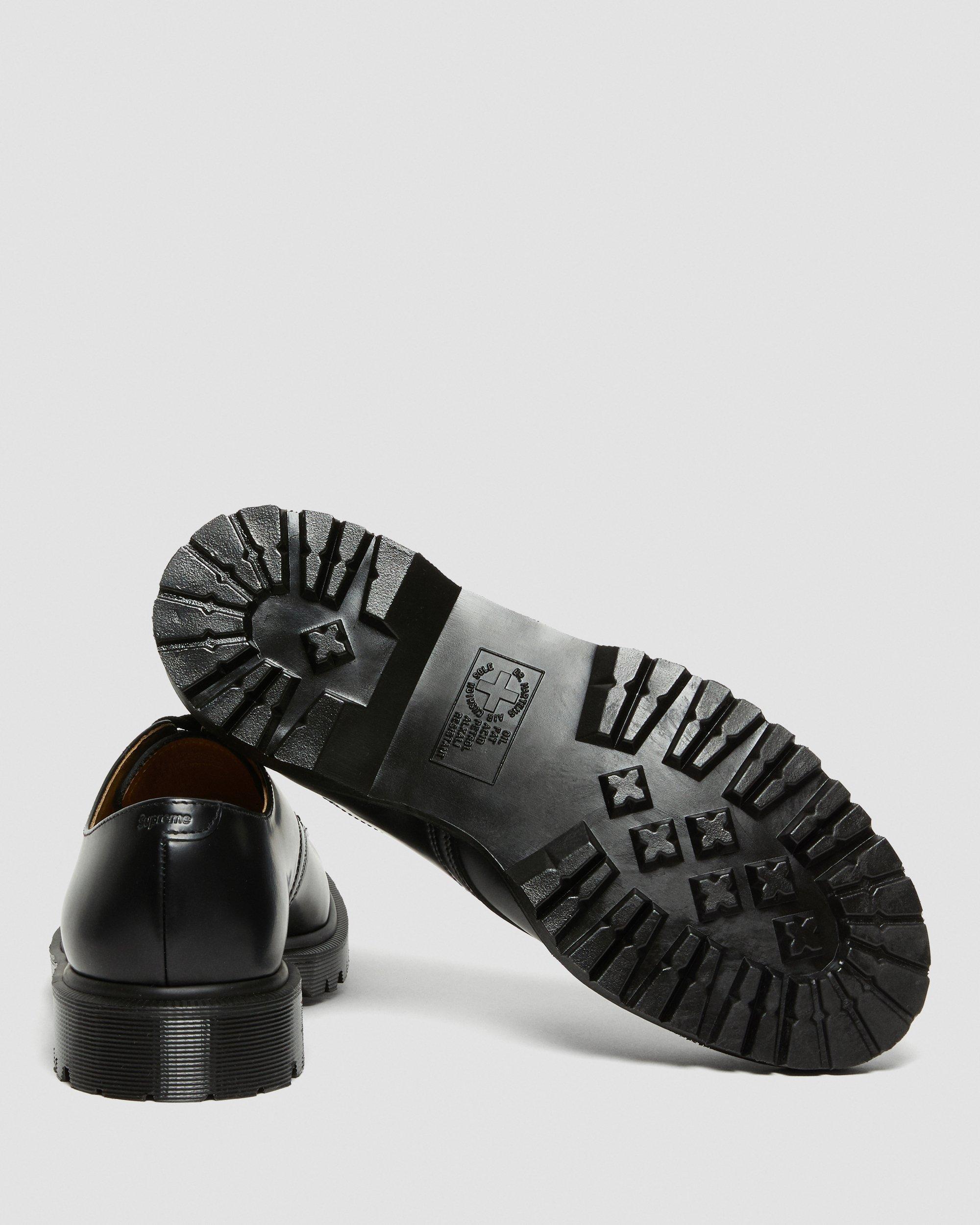 Supreme® 2046 Smooth Leather Oxford Shoes in BLACK | Dr. Martens™