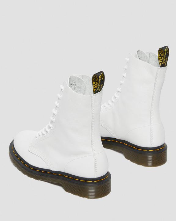 1490 Virginia Leather Mid Calf Boots1490 Virginia Leather High Boots Dr. Martens