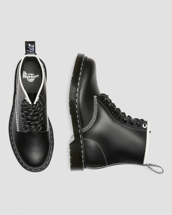 1460 Contrast Stitch Leather Lace Up Boots1460 Contrast Stitch Leather Lace Up Boots Dr. Martens