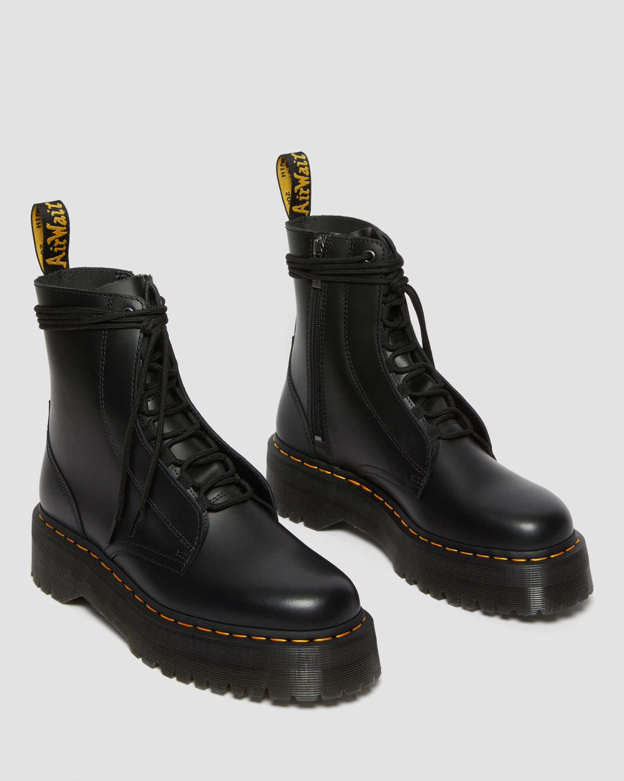 Jarrick Smooth Leather Platform Boots in BLACK | Dr. Martens™