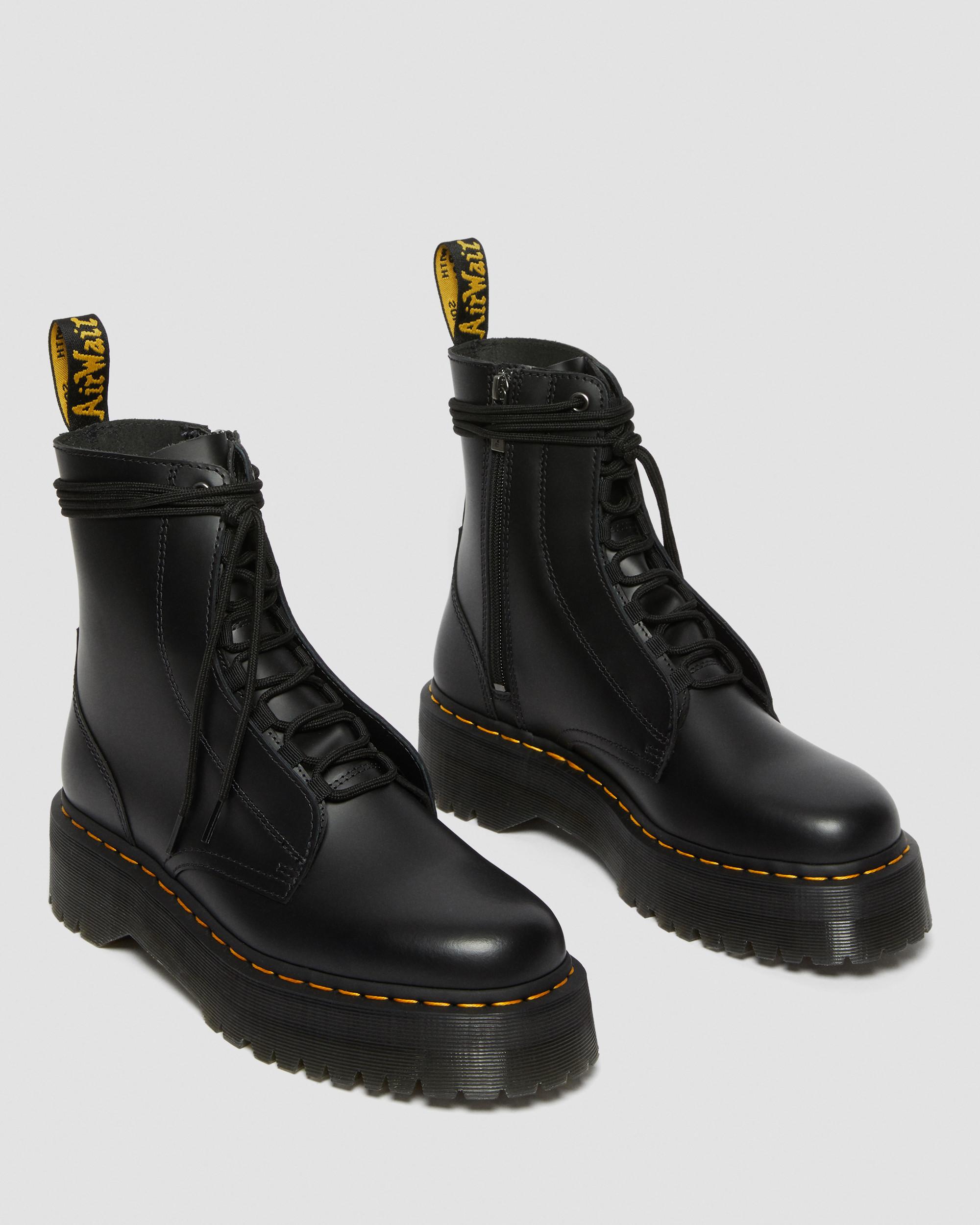 Jarrick Smooth Leather Platform Boots, Black | Dr. Martens