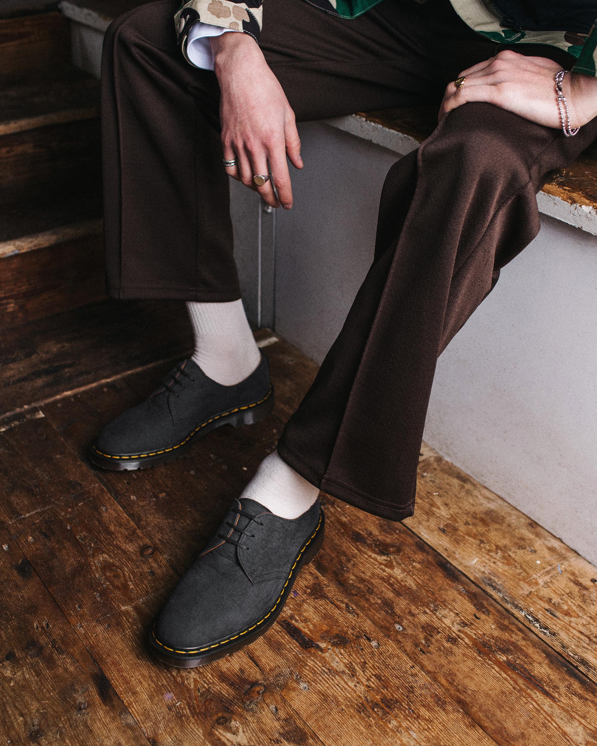 1461 Made in England Nubuck Leather Oxford Shoes in BLACK | Dr