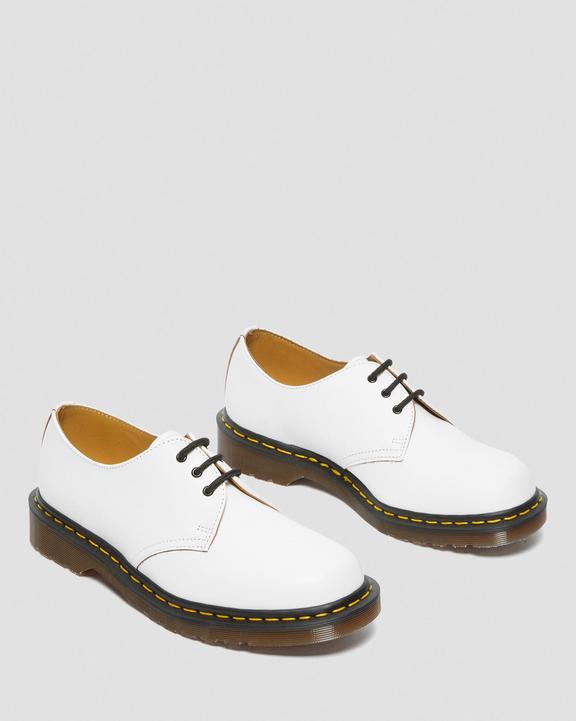 https://i1.adis.ws/i/drmartens/27385100.87.jpg?$large$1461 Vintage Made in England Oxford Shoes Dr. Martens