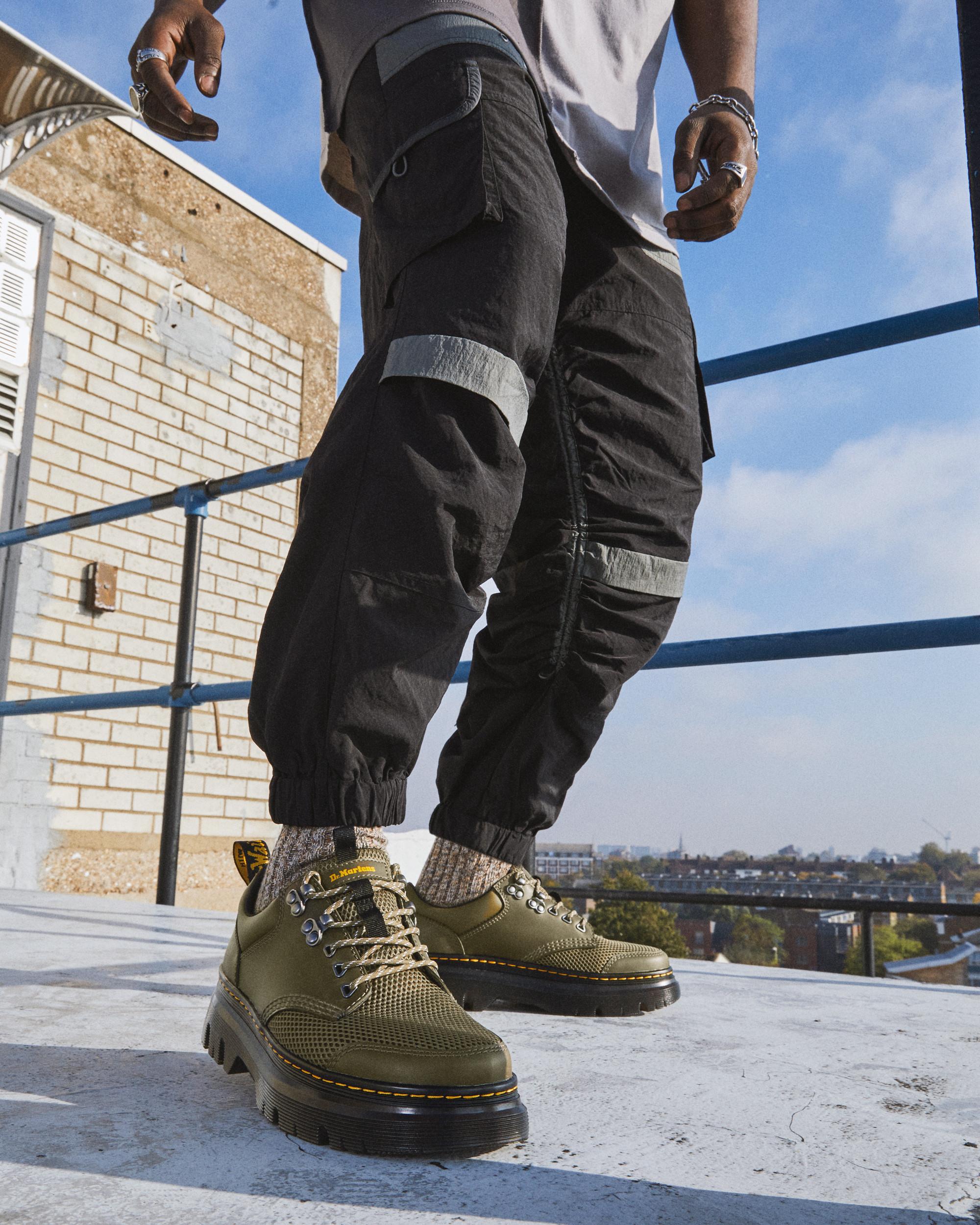 Tarik Lo Leather Utility Shoes in DMS OLIVE | Dr. Martens™