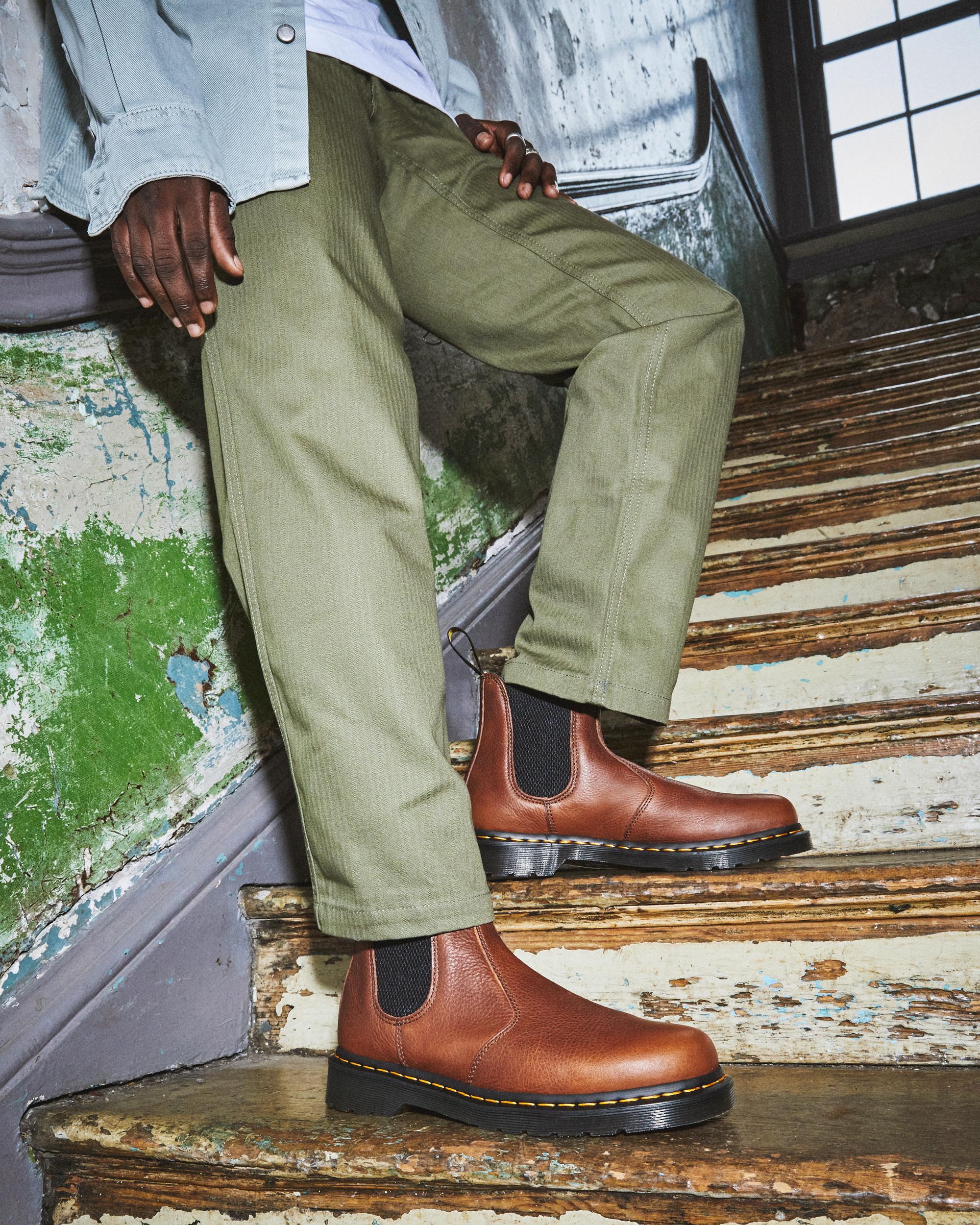 2976 Ambassador Leather Chelsea Boots in CASHEW | Dr. Martens™
