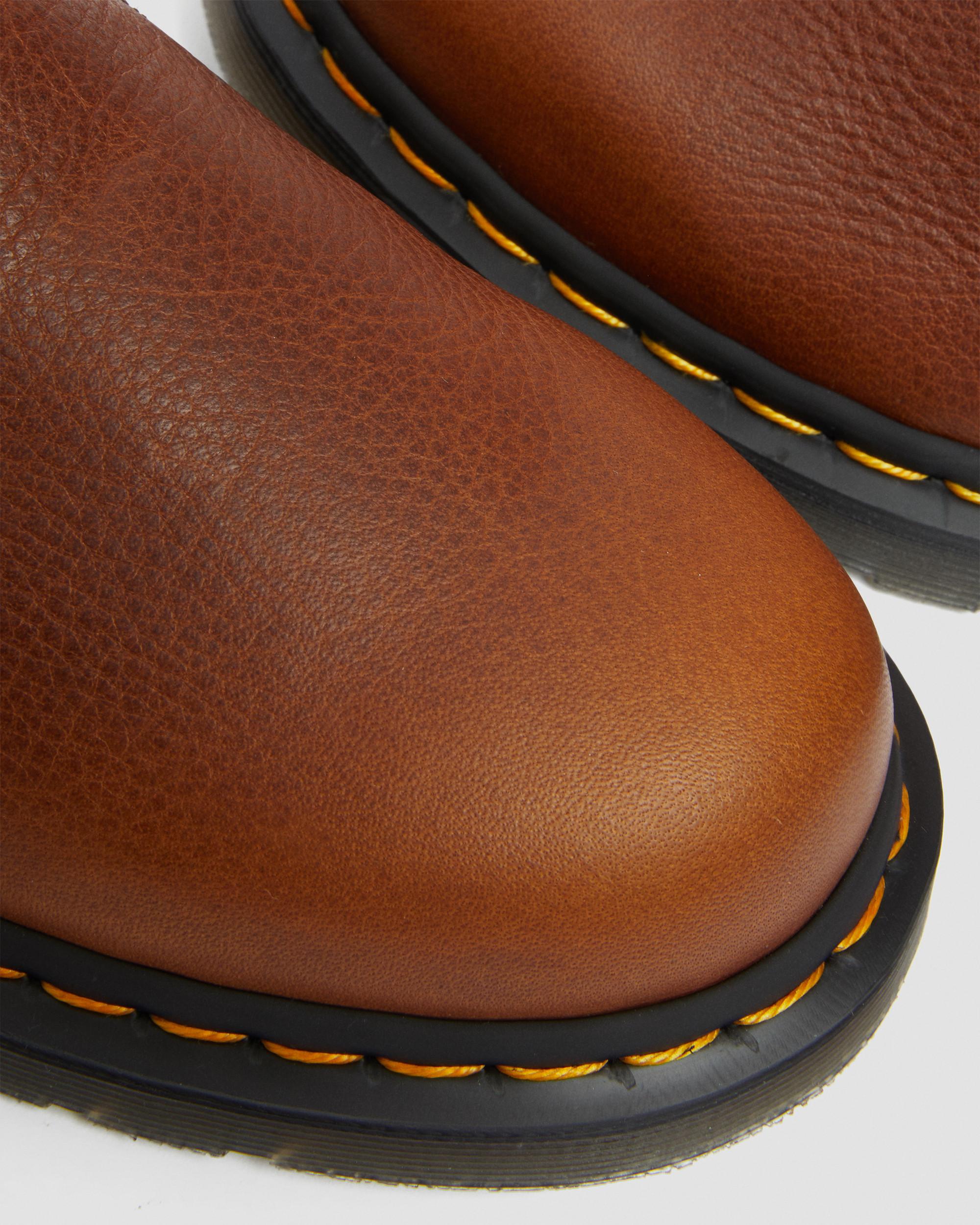 2976 Ambassador Leather Chelsea Boots in CASHEW | Dr. Martens™