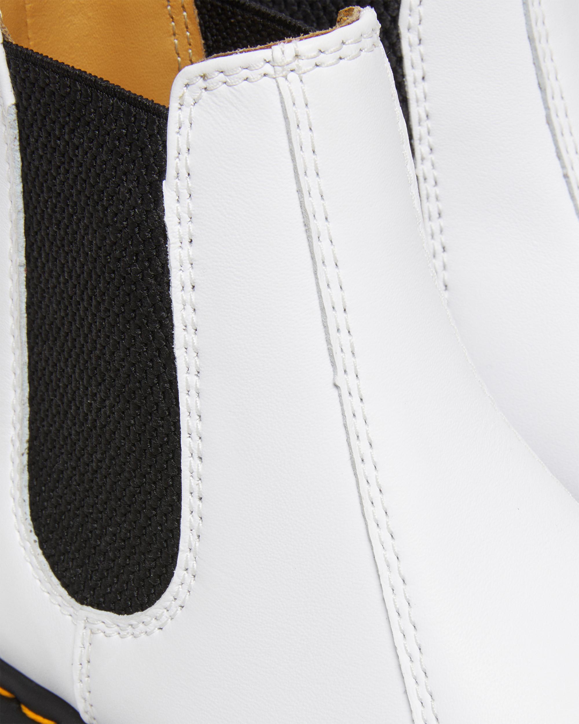 2976 Softy T Leather Chelsea Boots in White