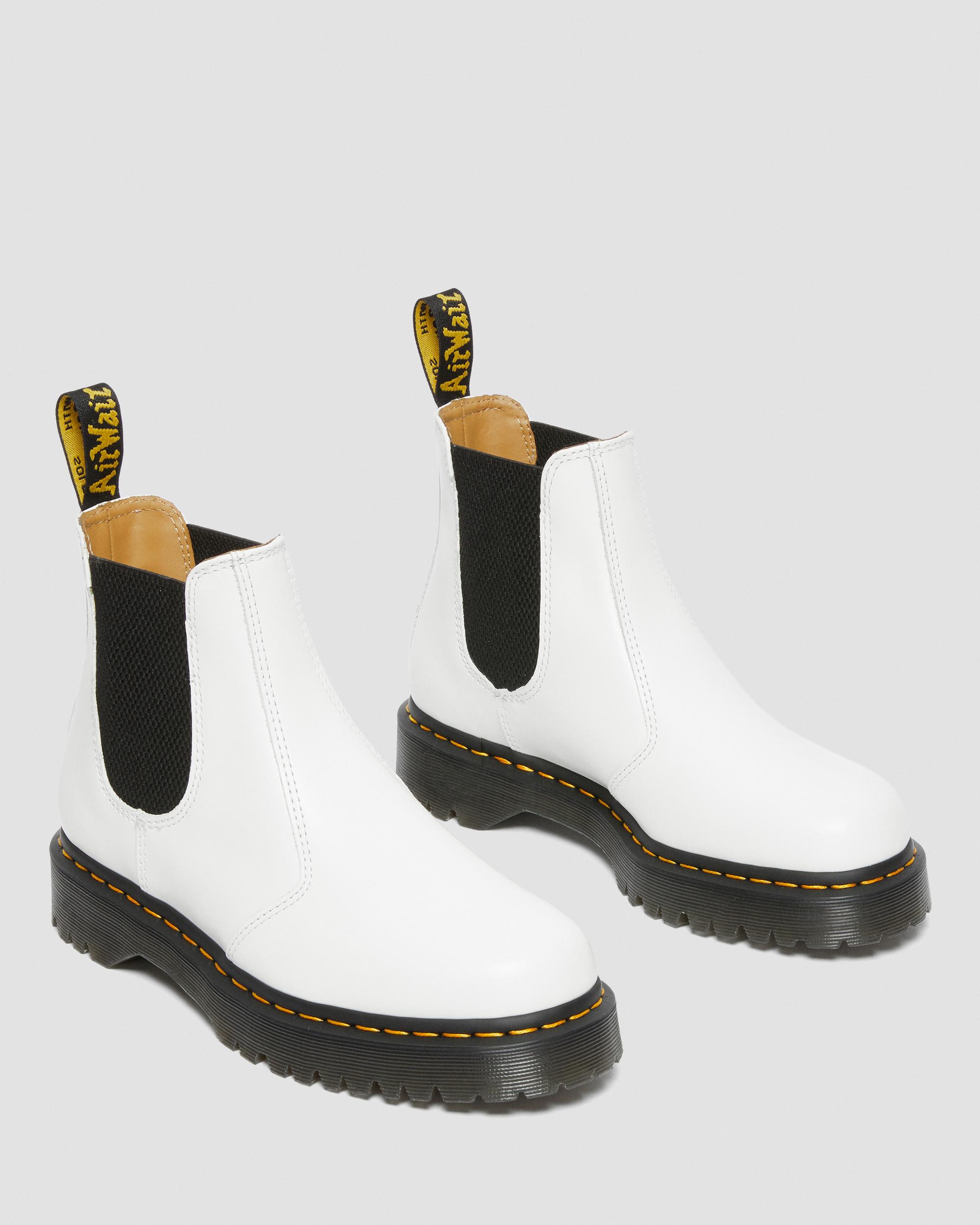 2976 Bex Smooth Leather Chelsea Boots in WHITE | Dr. Martens™