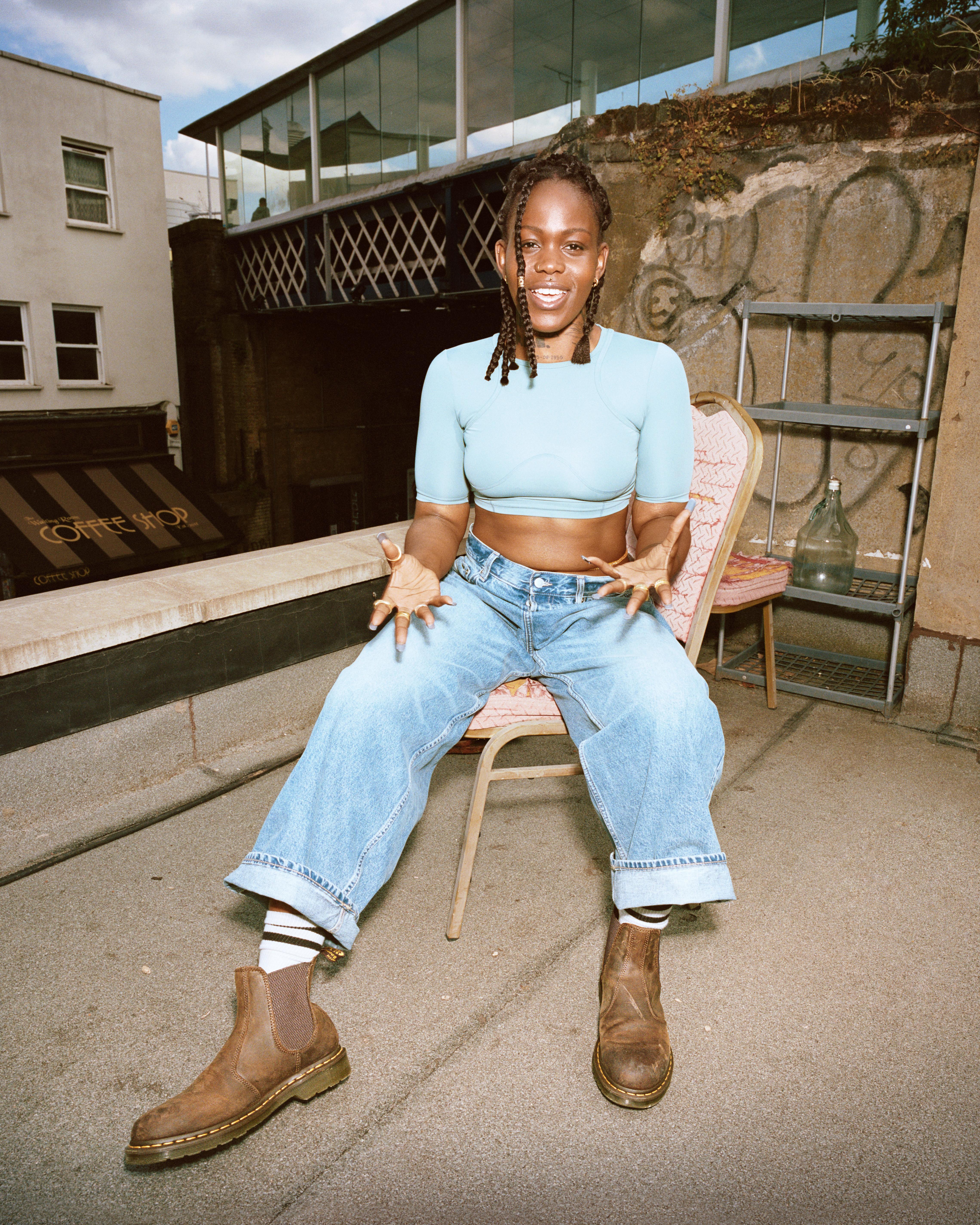 2976 Yellow Stitch Crazy Horse Leather Chelsea Boots | Dr. Martens